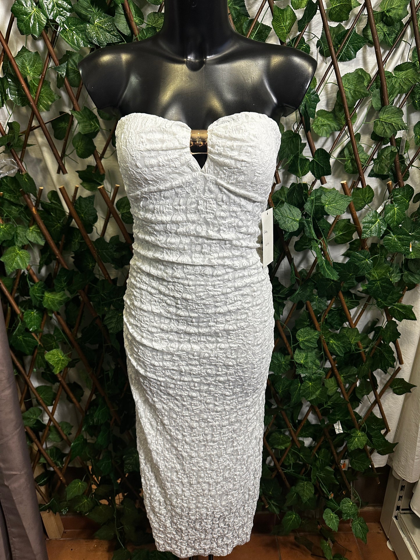 Modello crepe: vestito lungo elasticizzato con le coppe | taglia unica