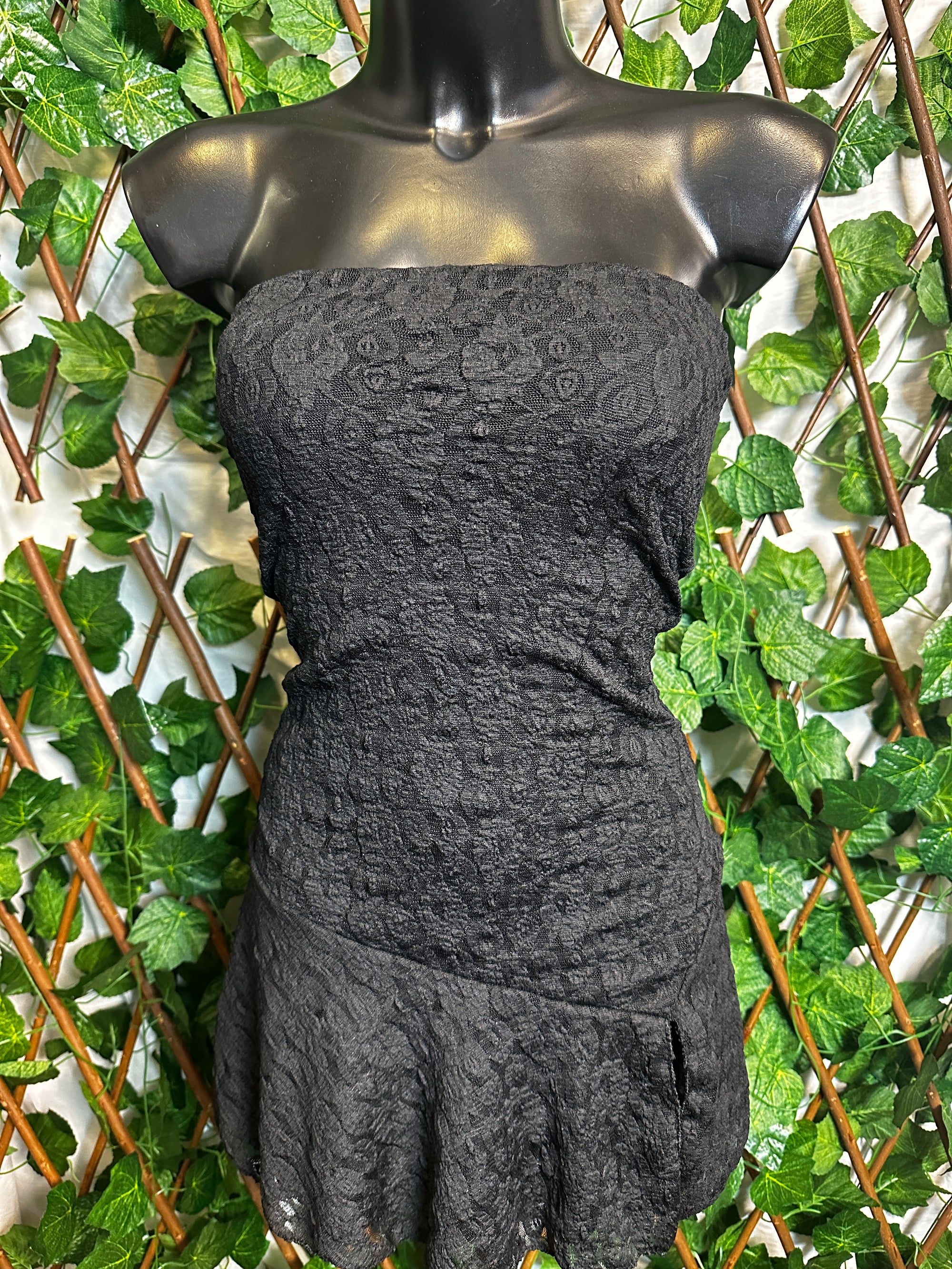 Modello crepe: vestito corto con le coppe | taglia unica