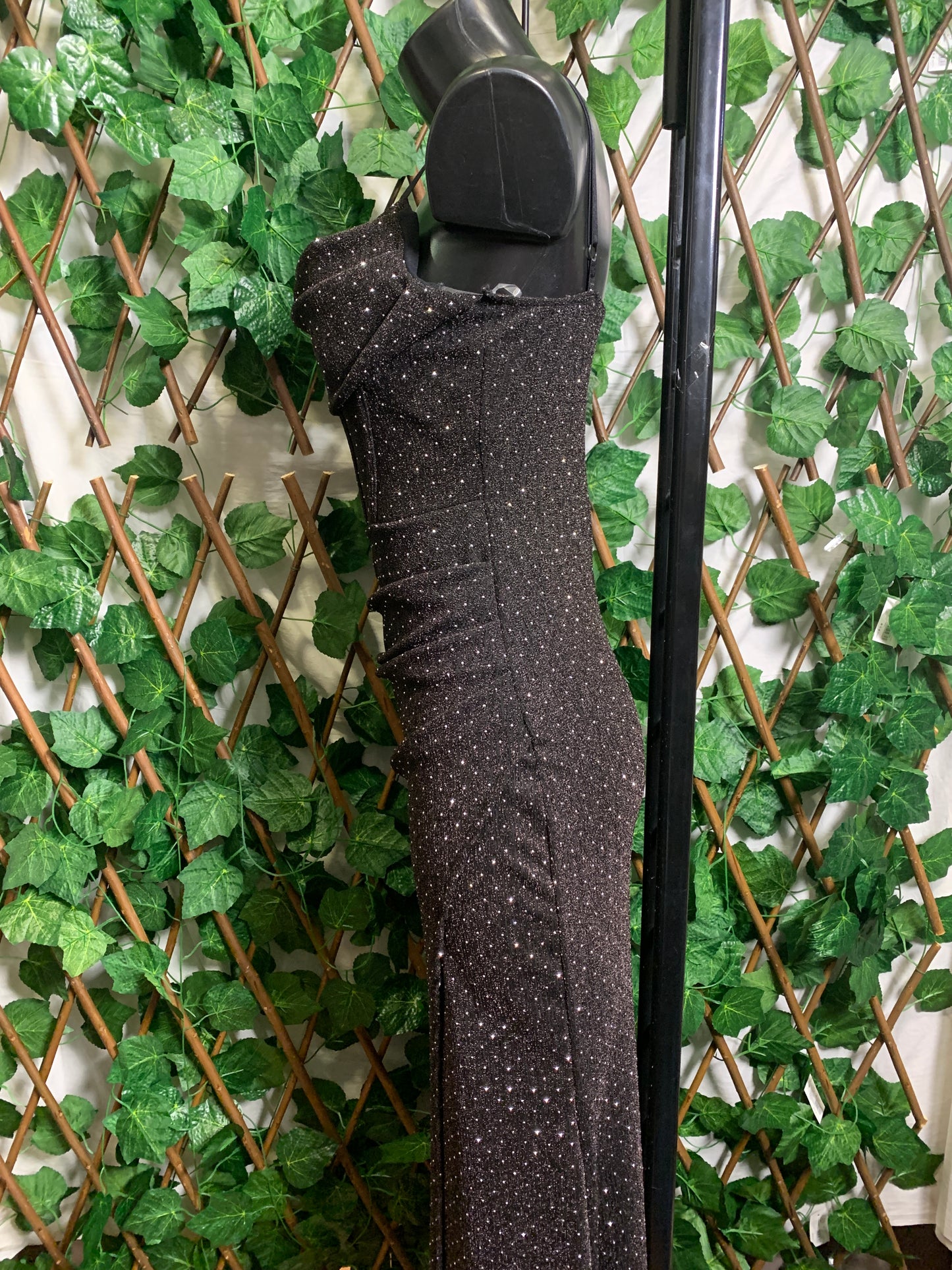 Vestito lungo elegante con brillantini