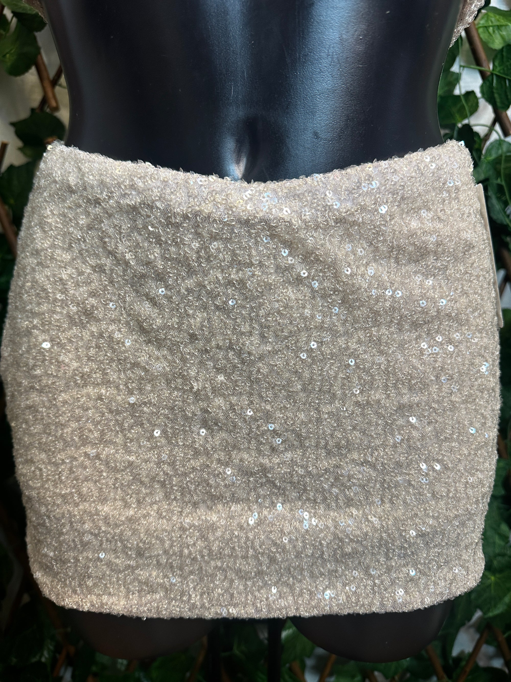 Top con stella marina dorata + gonna con pantaloncini (in paillettes) | taglia unica