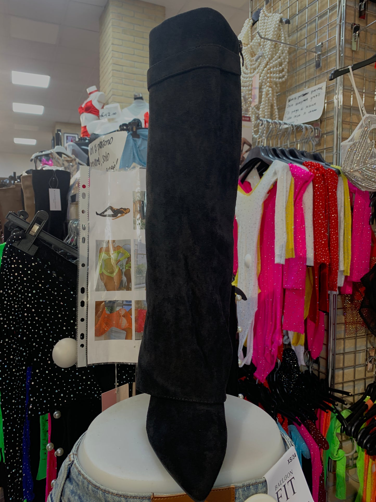 Suede boots with belt