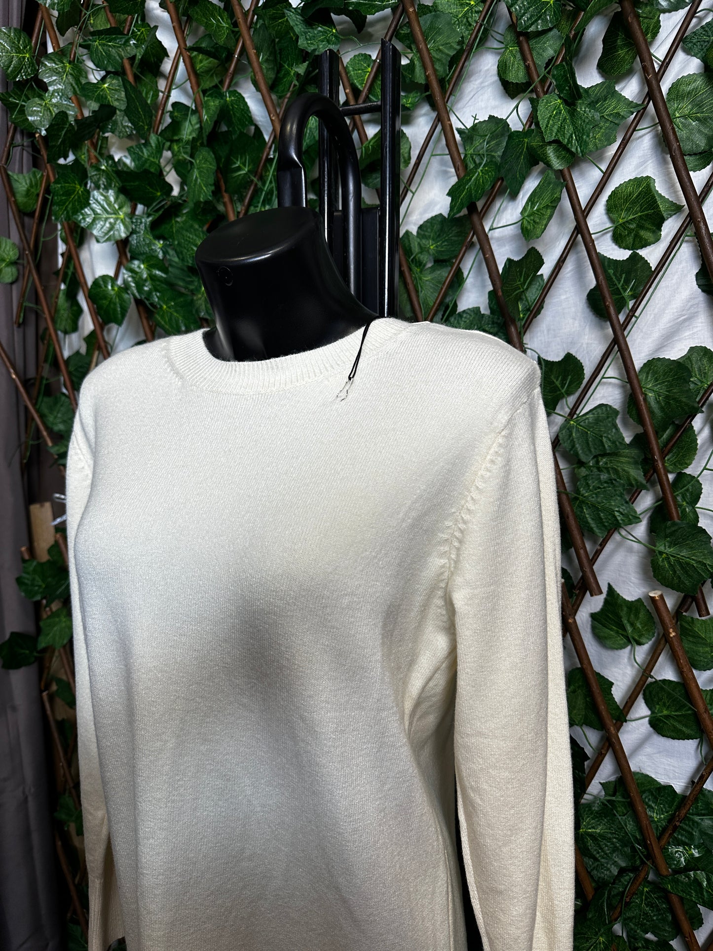 Maglione lungo largo con apertura sulla schiena