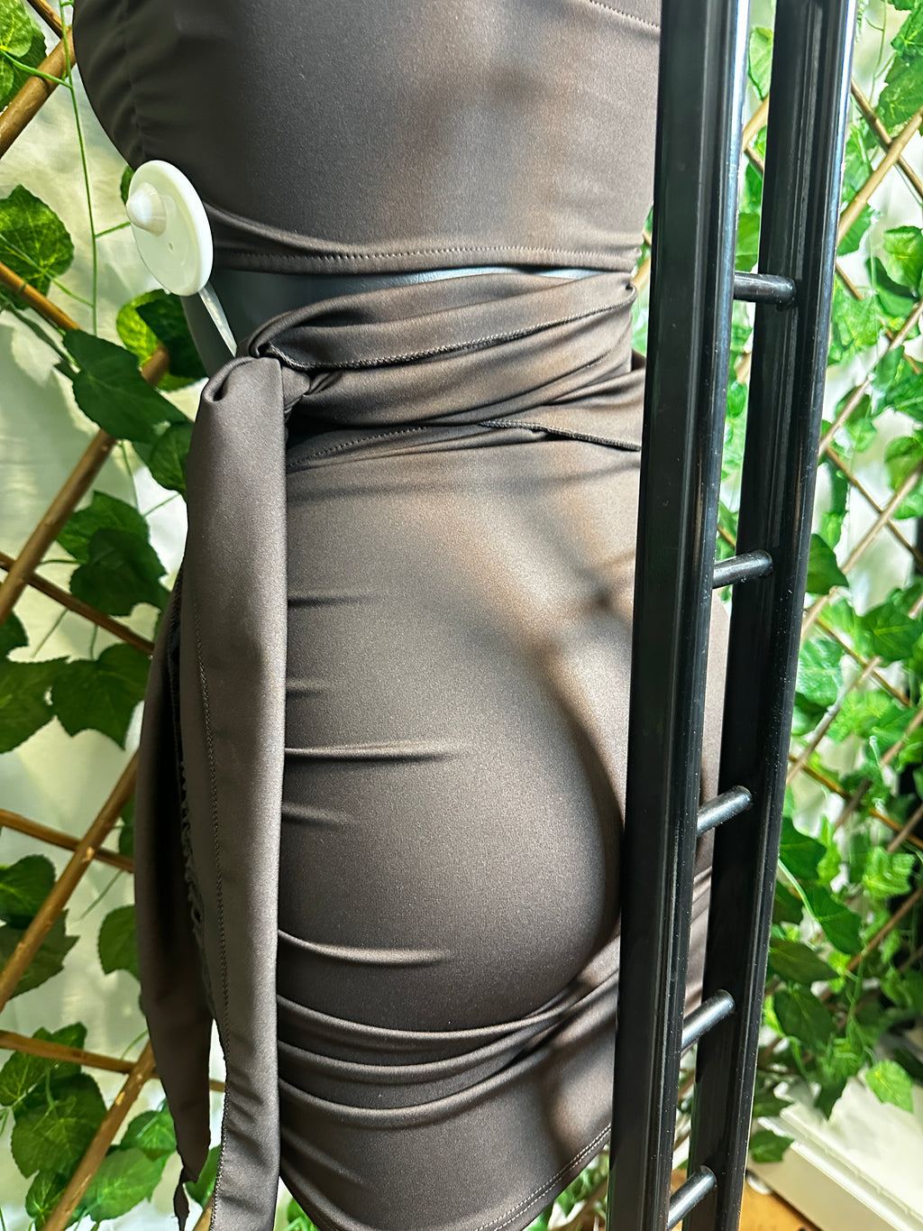 Vestito corto  con cerchio cristallizzato