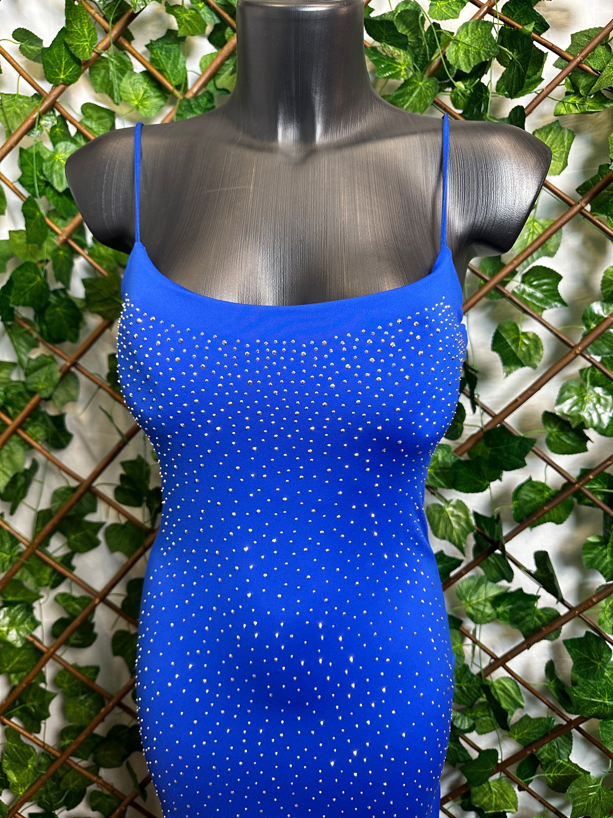Vestito lungo elegante con brillantini