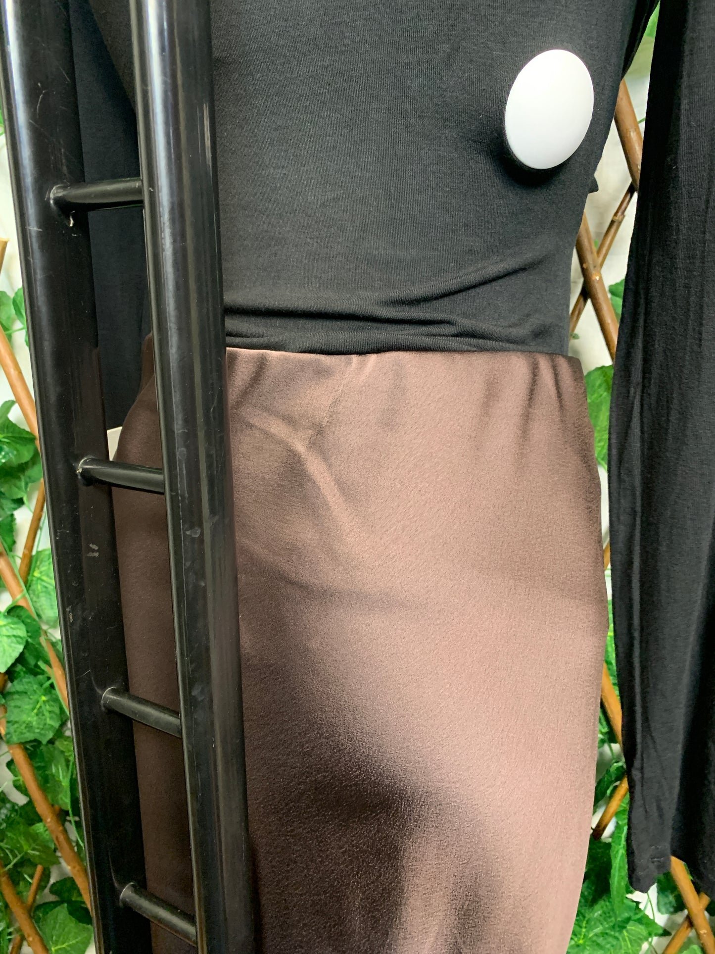 Gonna lunga con dettaglio pizzo