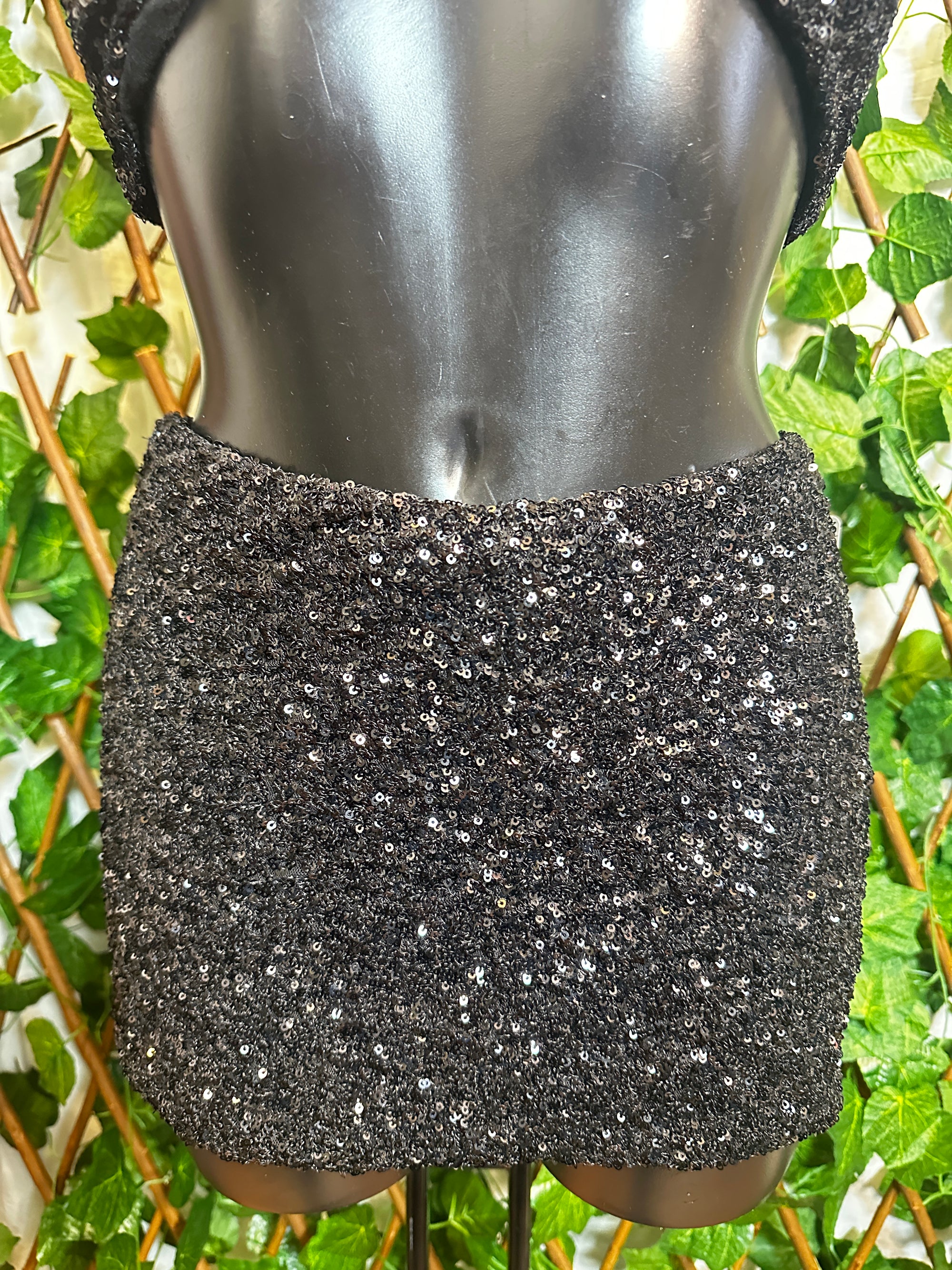 Top con stella marina dorata + gonna con pantaloncini (in paillettes) | taglia unica