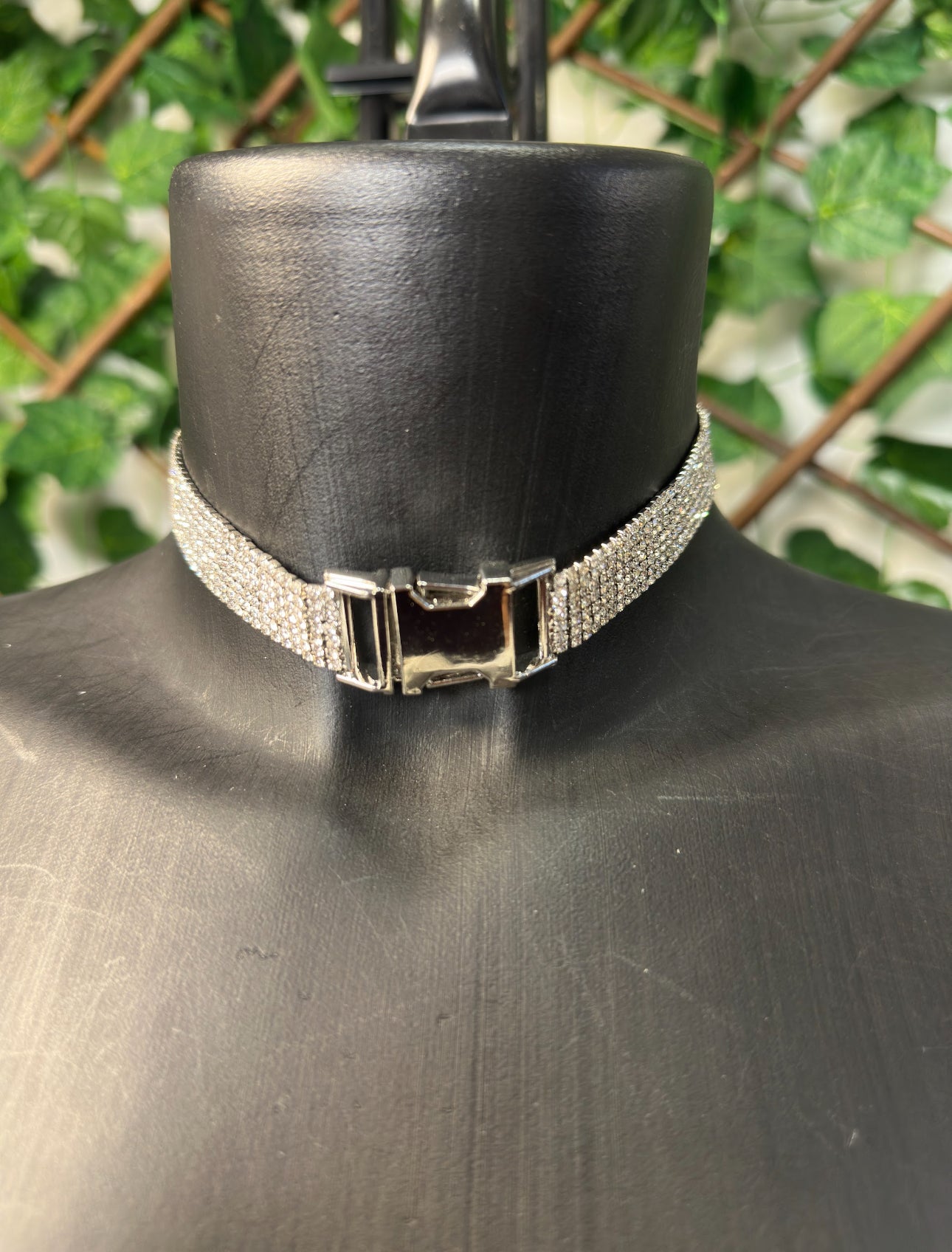 Wide silver necklace