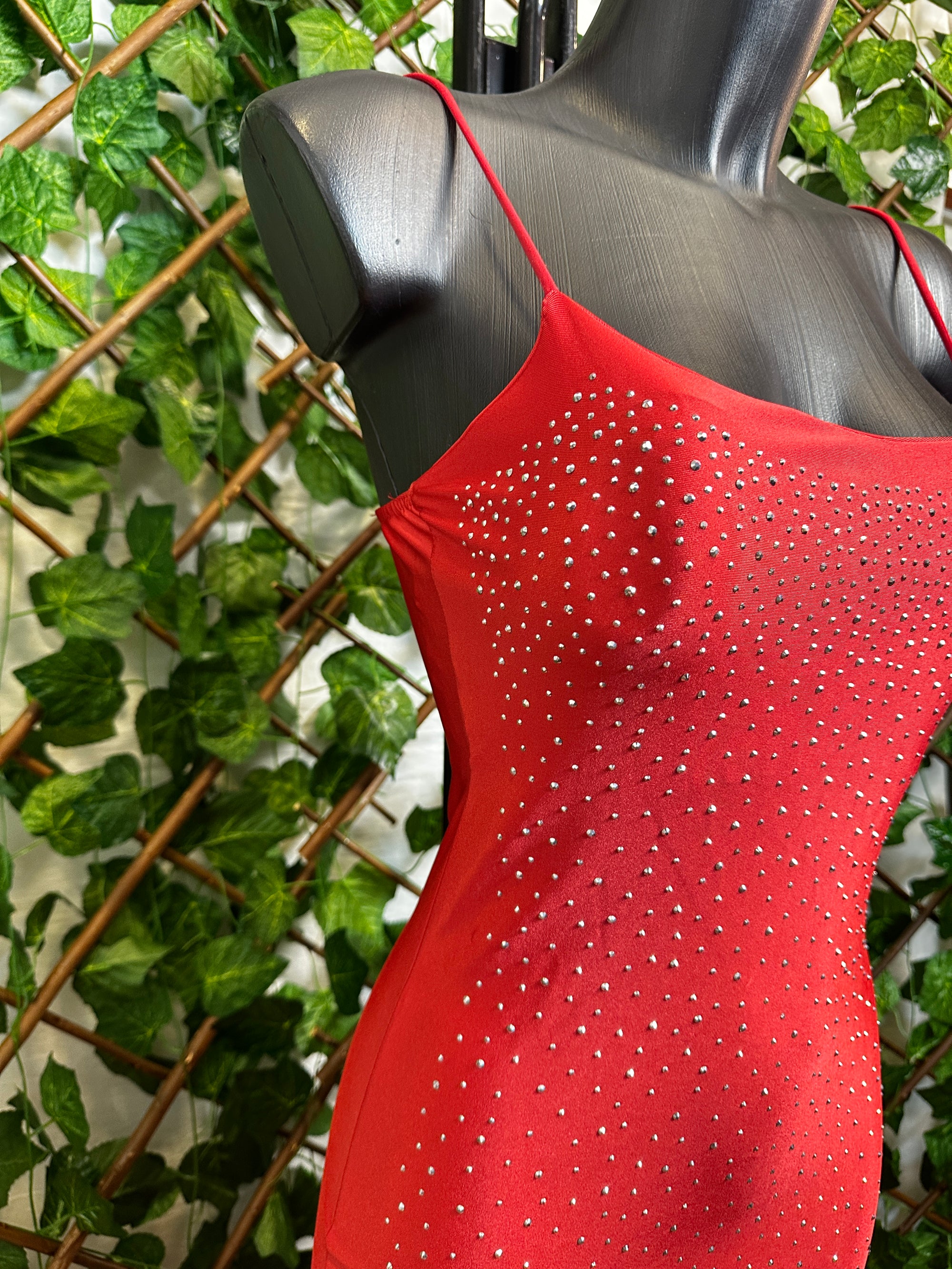 Vestito lungo elegante con brillantini