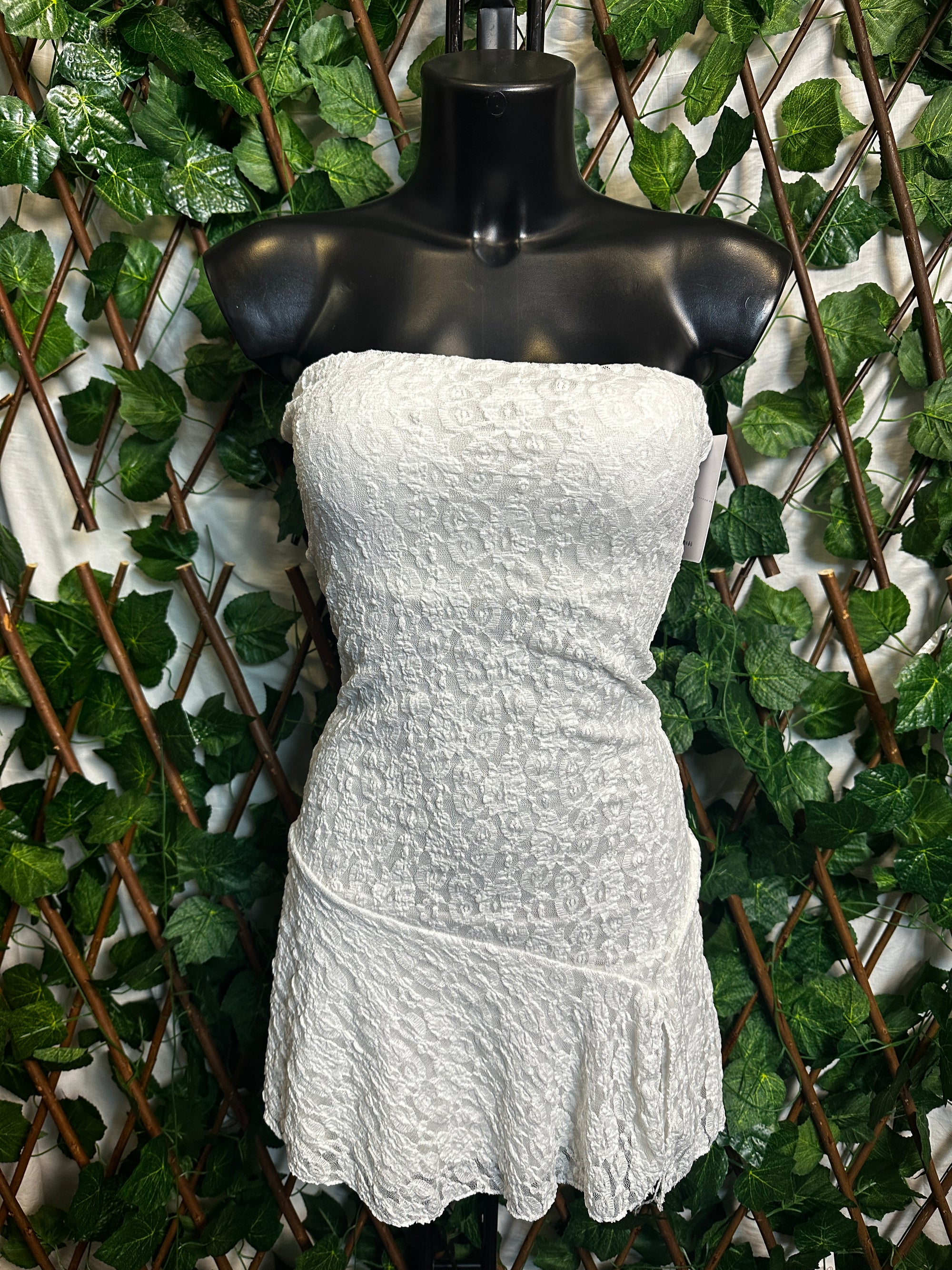 Modello crepe: vestito corto con le coppe | taglia unica