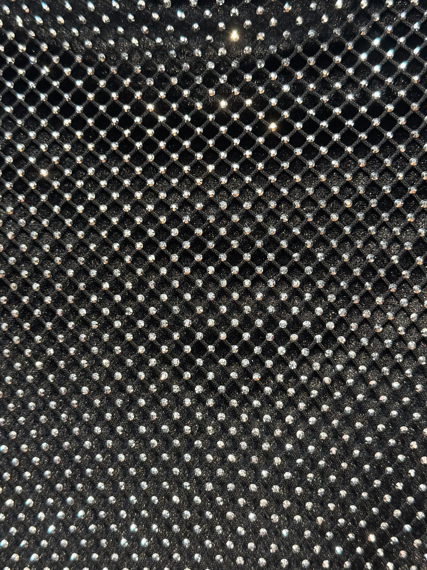 Mini-abito in rete metallica con strass – DISCOTECA ETERNA 💎✨