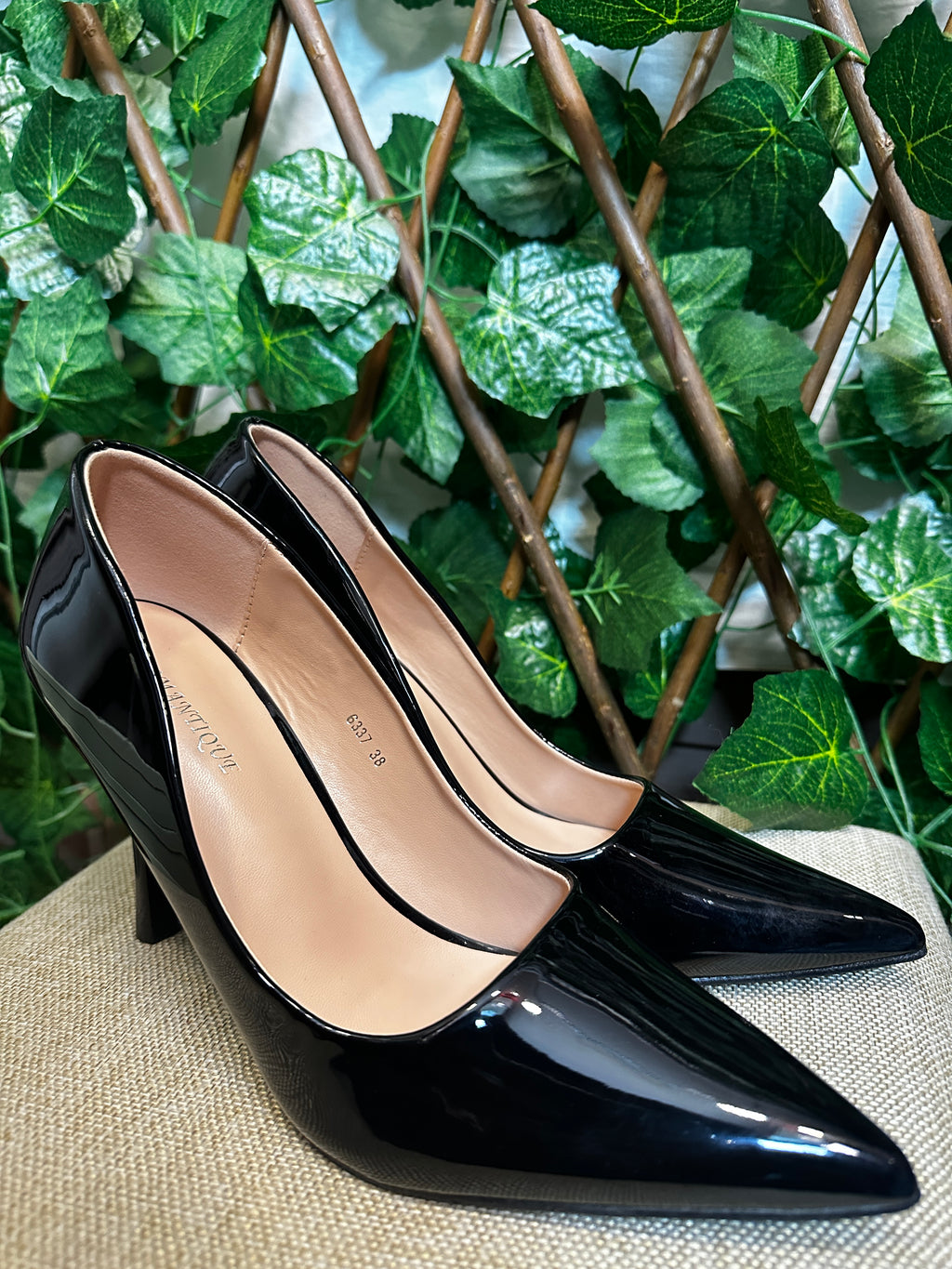 Shiny high heels (10cm heel)