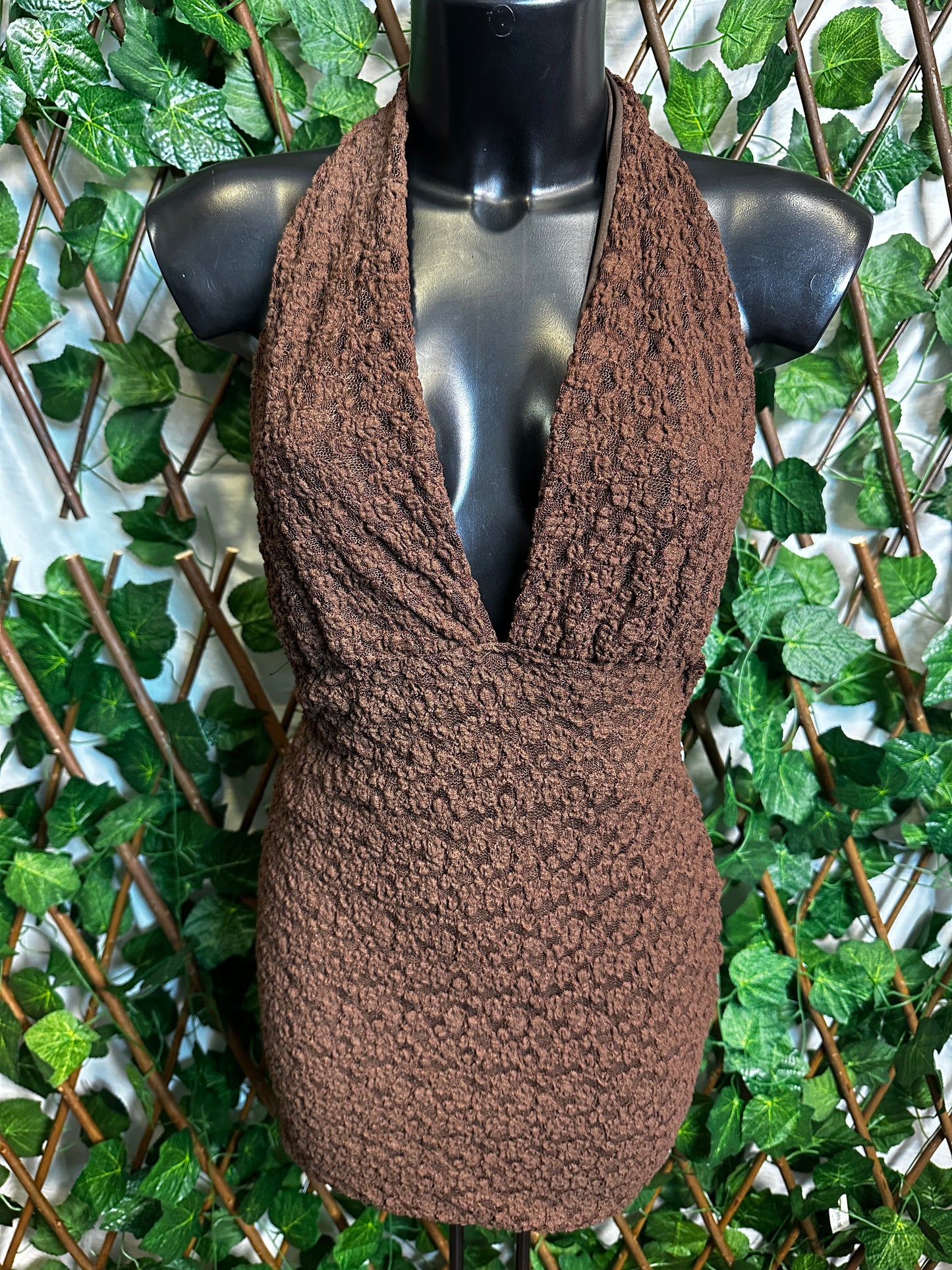 Crepe style: short dress with a deep neckline | one size