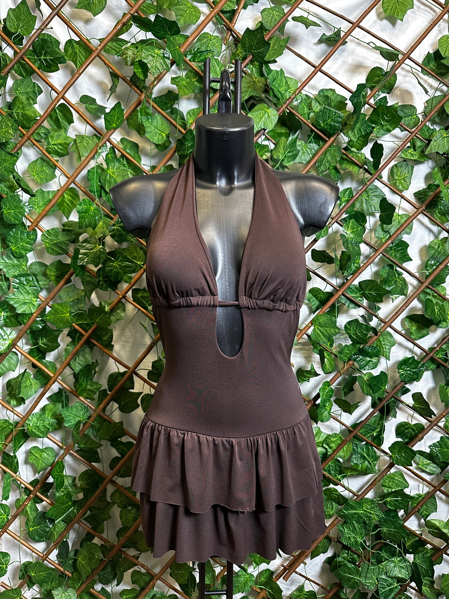 Short dress with special neckline