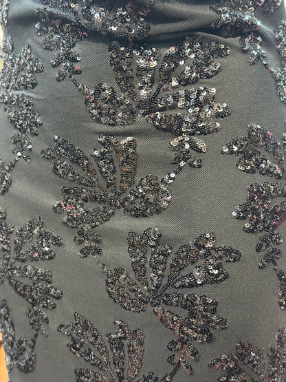 Abito lungo schiena scoperta e scollo a cascata – TENTAZIONE PROFONDA 🖤🌹