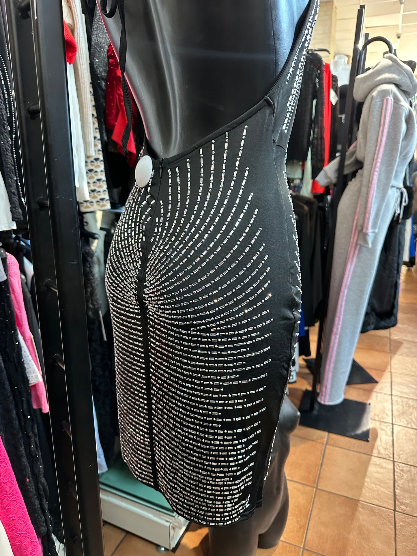 Mini Dress Strass Halterneck Schiena Scoperta – Tentazione Stellare