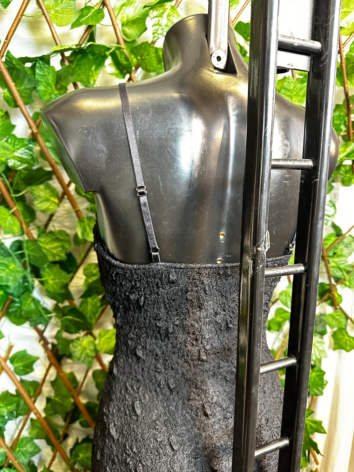 Crepe dress with golden shell detail