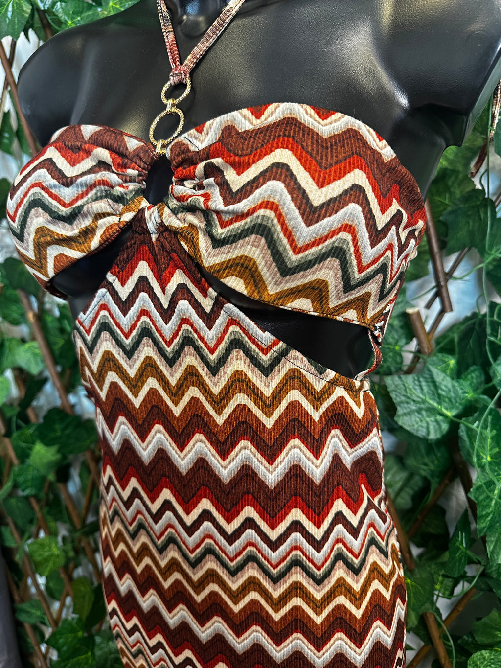 Vestito estivo con dettaglio anelli, con Cut out sui lati | taglia unica
