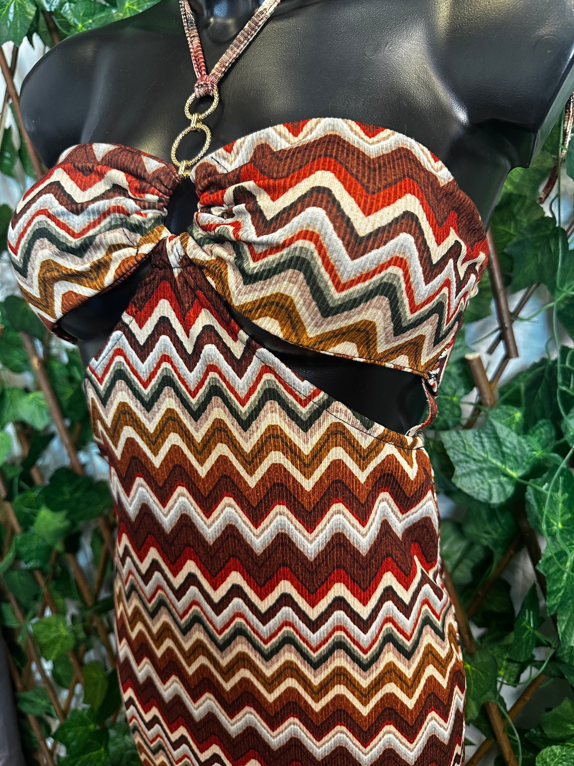 Vestito estivo con dettaglio anelli, con Cut out sui lati | taglia unica