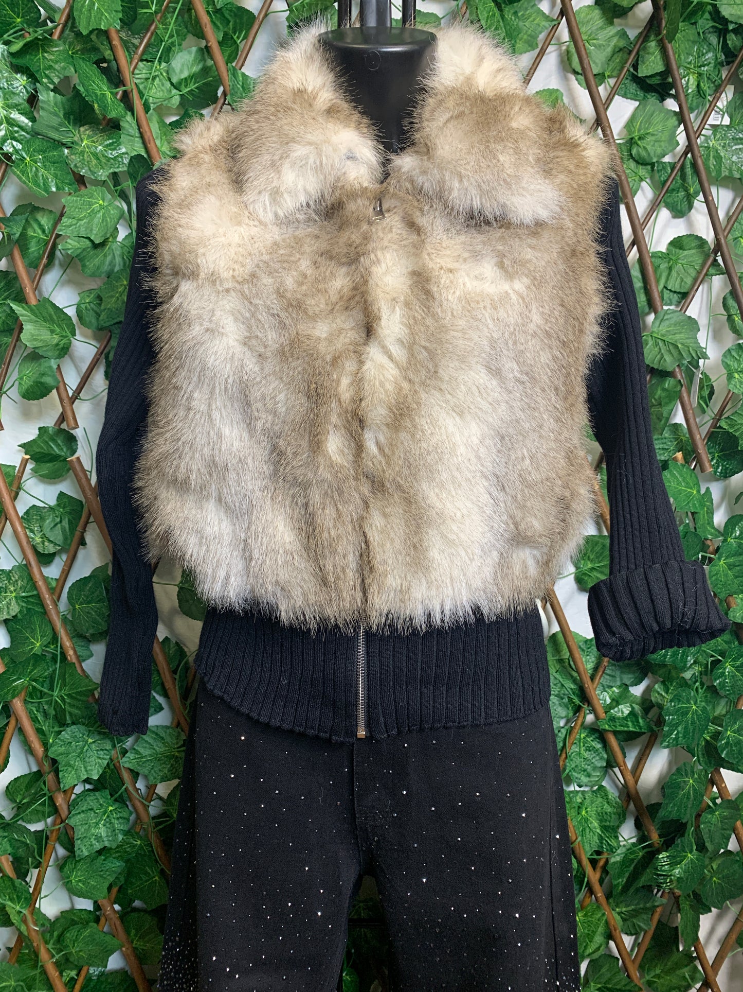 Knitted jacket with plush