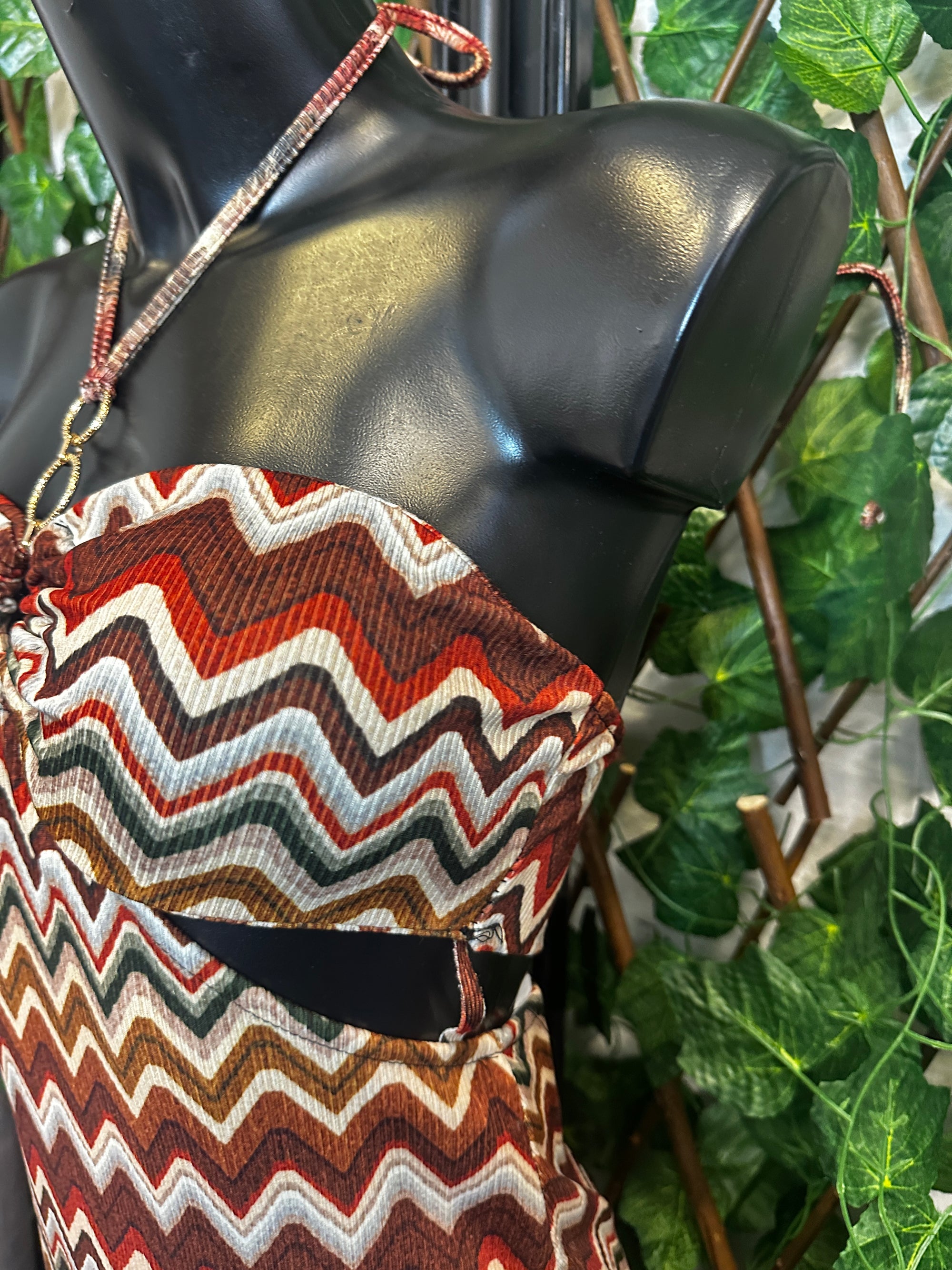 Vestito estivo con dettaglio anelli, con Cut out sui lati | taglia unica