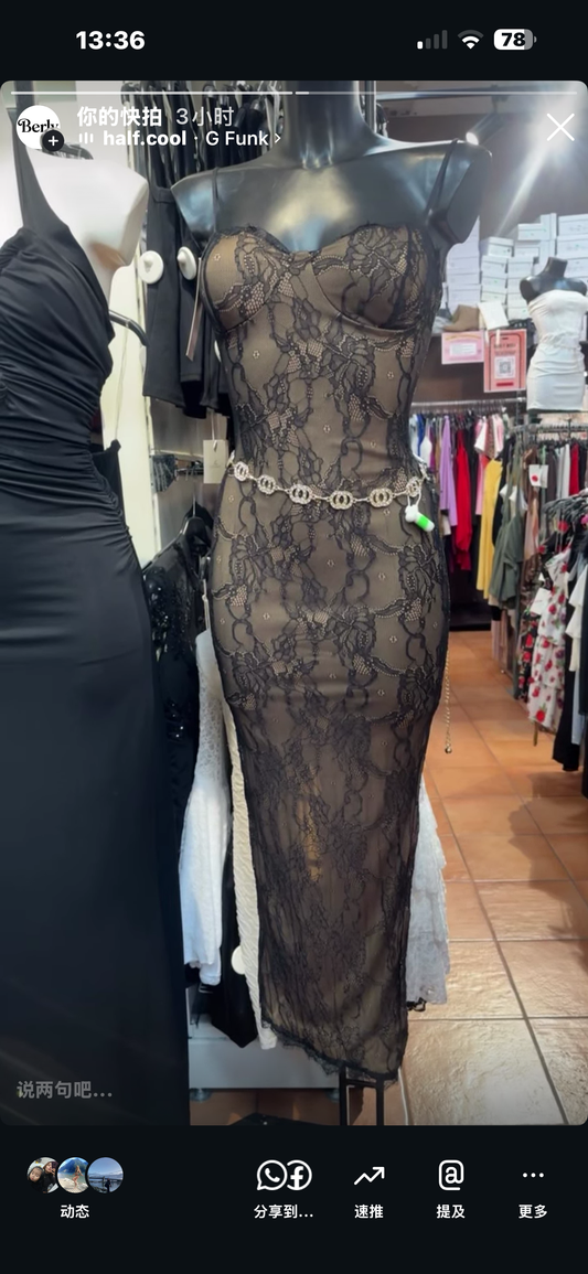 Vestito con pizzo