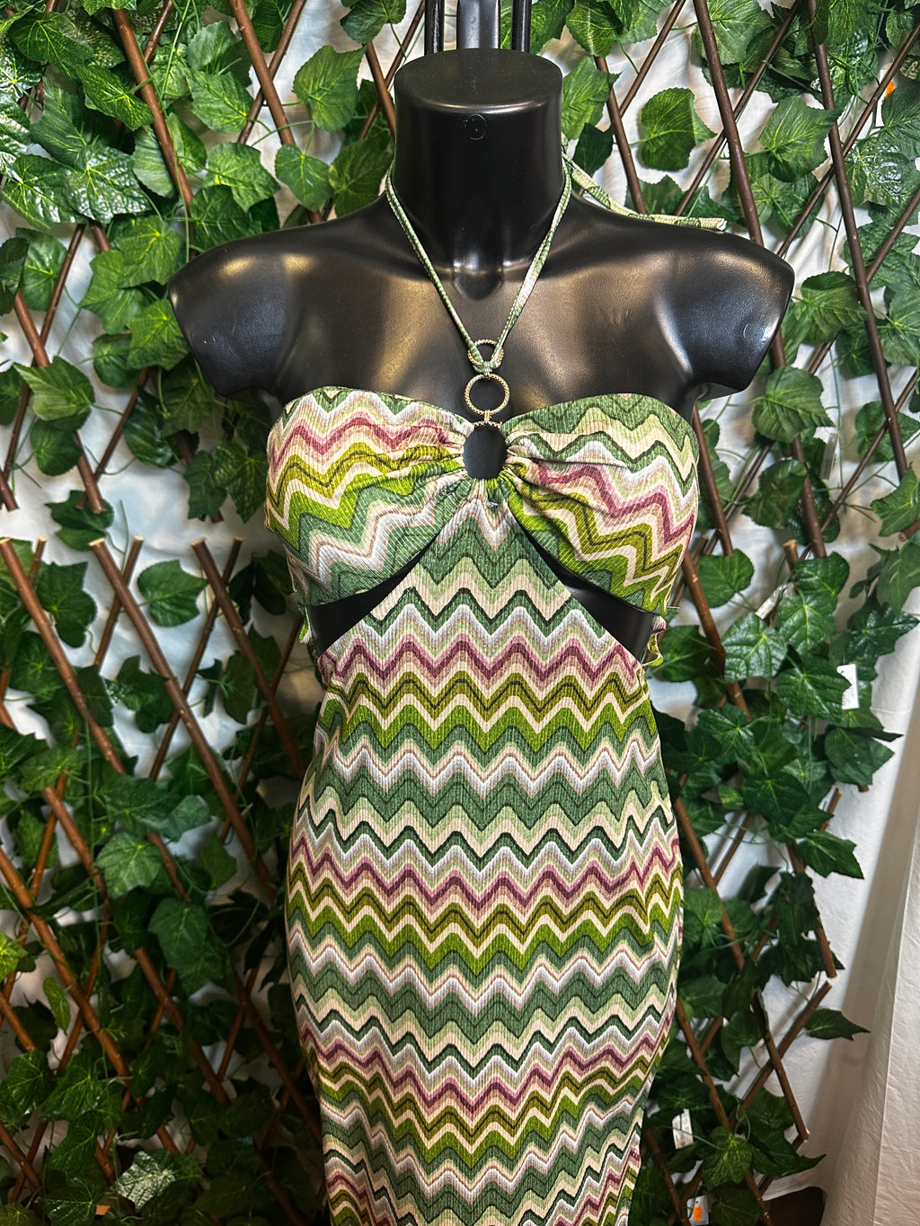 Vestito estivo con dettaglio anelli, con Cut out sui lati | taglia unica