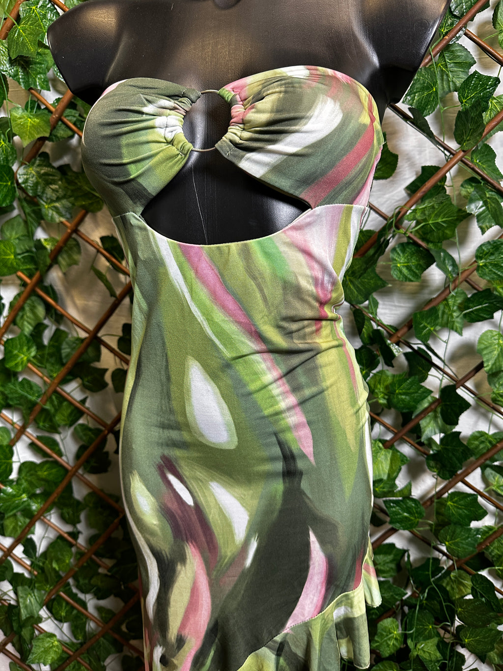 Vestito lungo elasticizzato con lo spacco diagonale | taglia unica