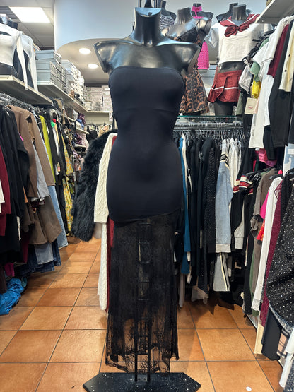 Abito lungo a fascia con pizzo trasparente – VELLUTO SEGRETO 🖤🌹