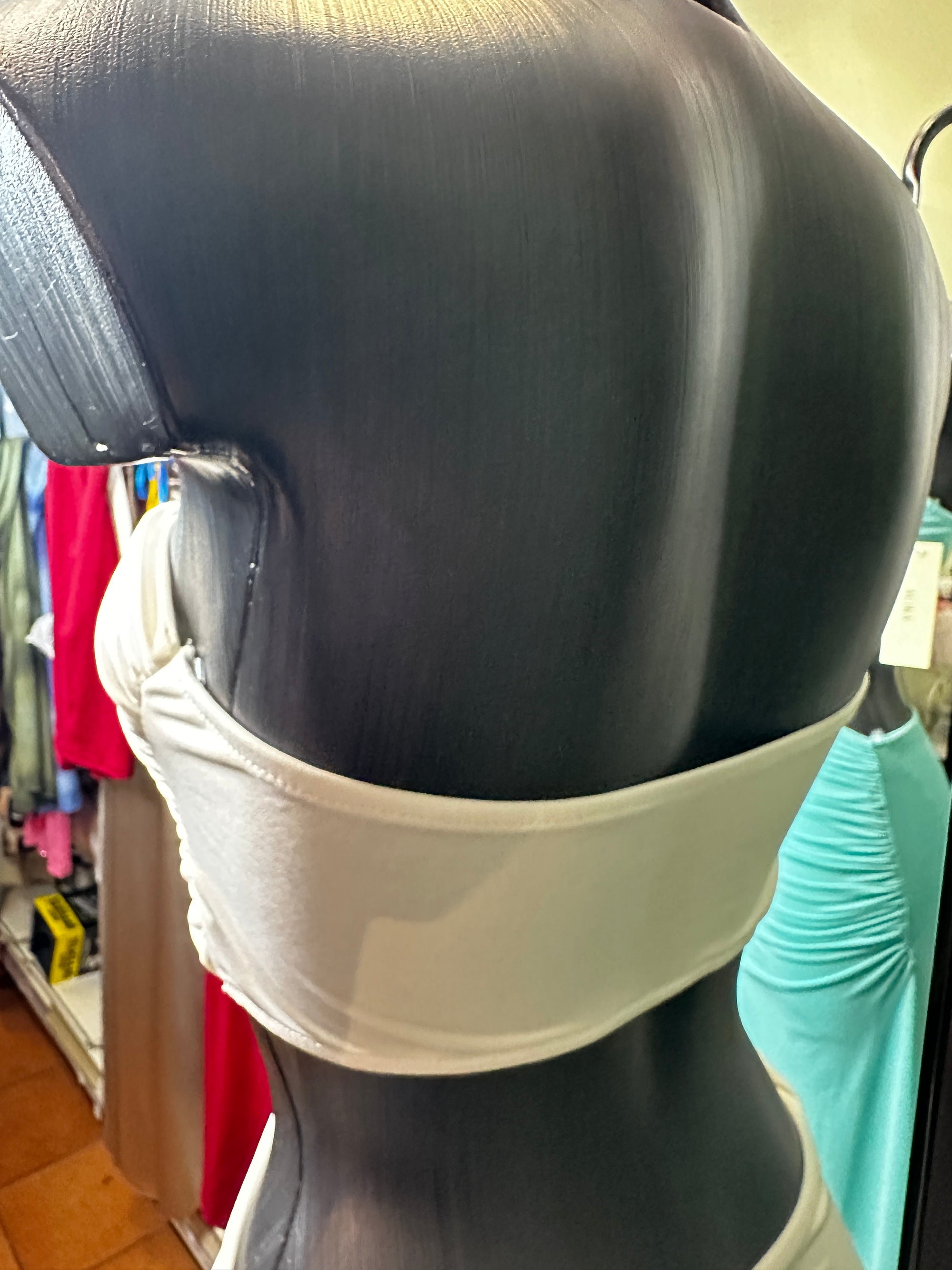 Vestito lungo con cut-out sulla vita con dettaglio corda e spacco