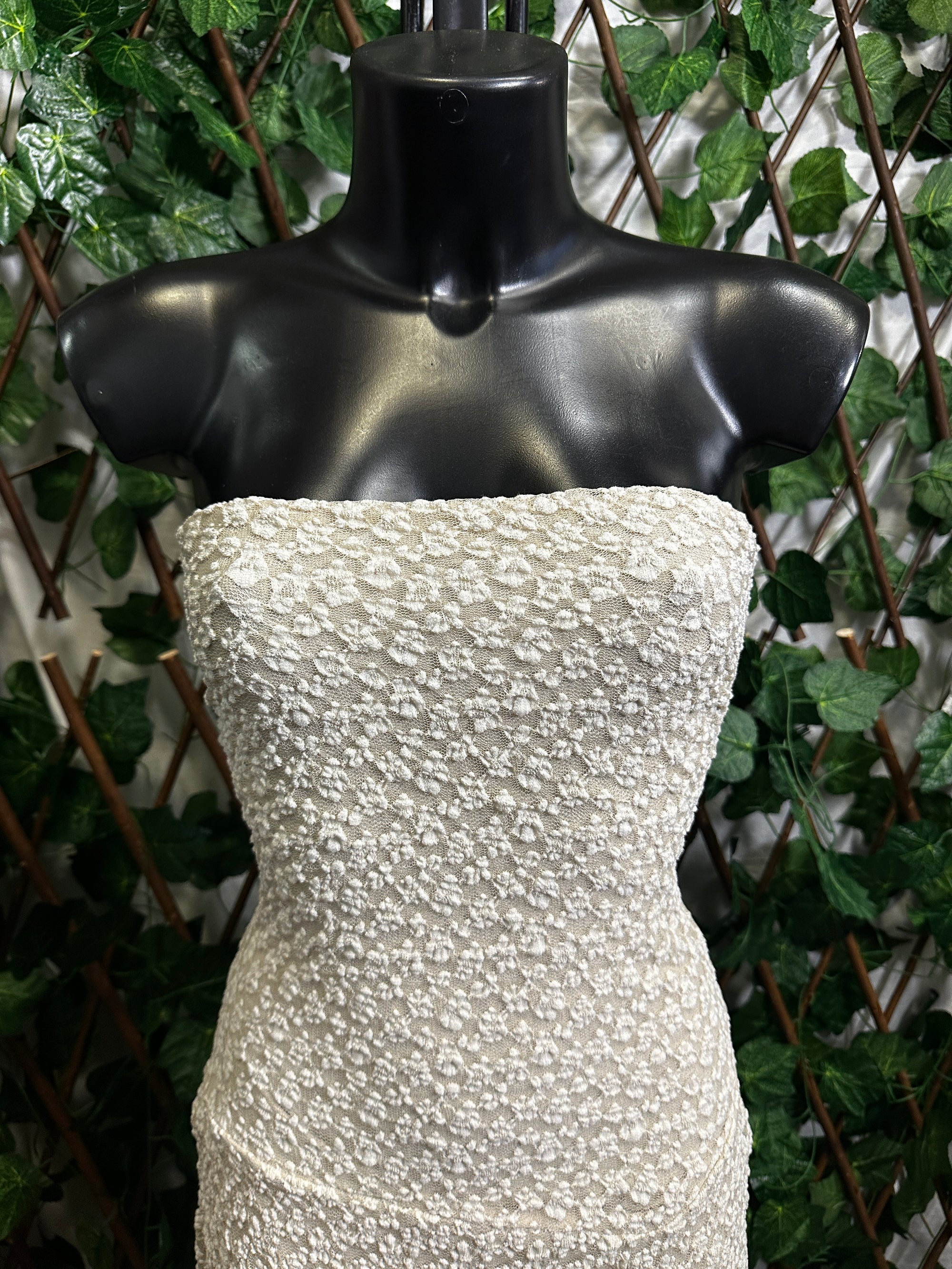 Modello crepe: vestito corto a fascia | taglia unica