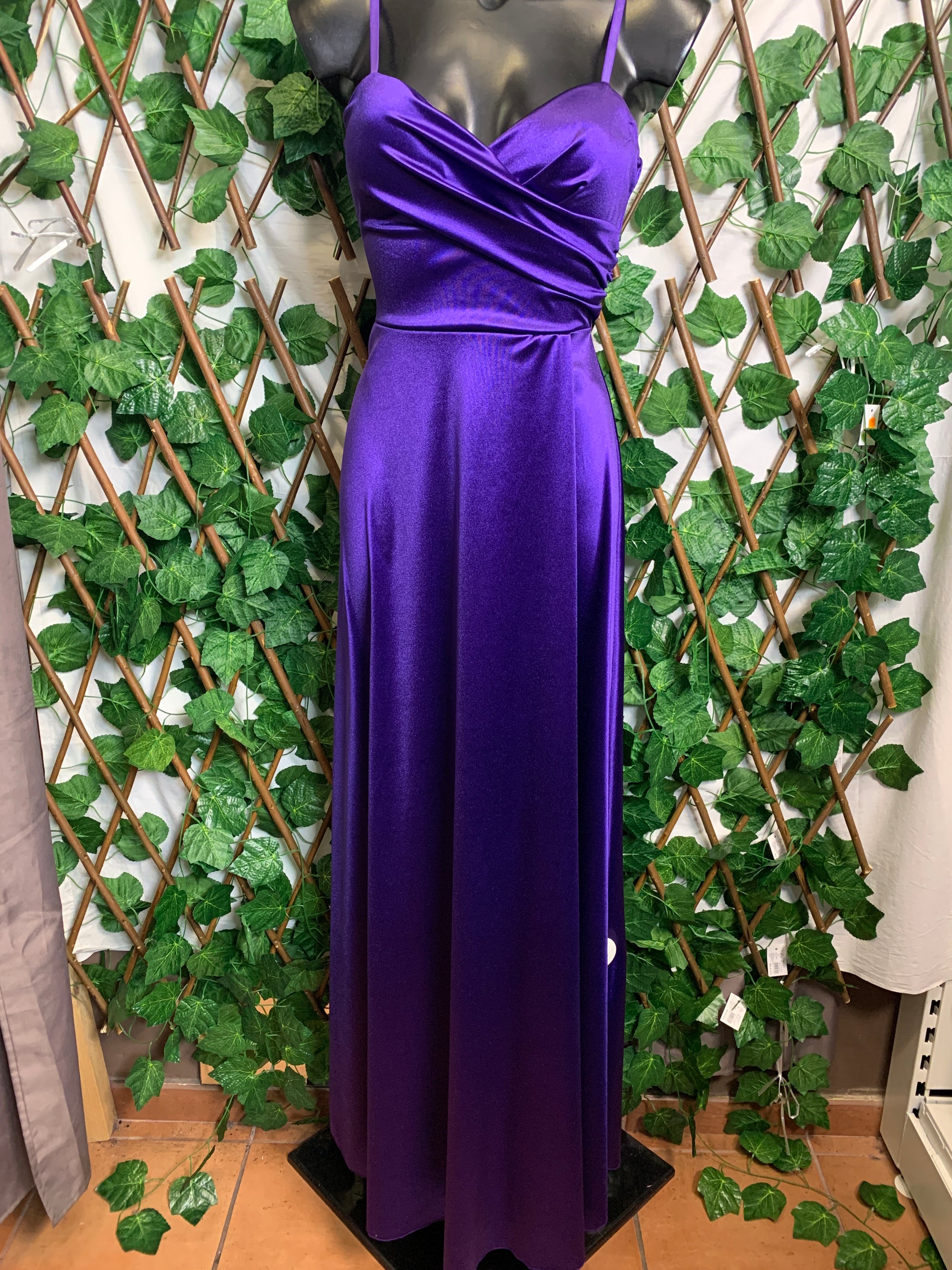 Abito Elegante di Raso
