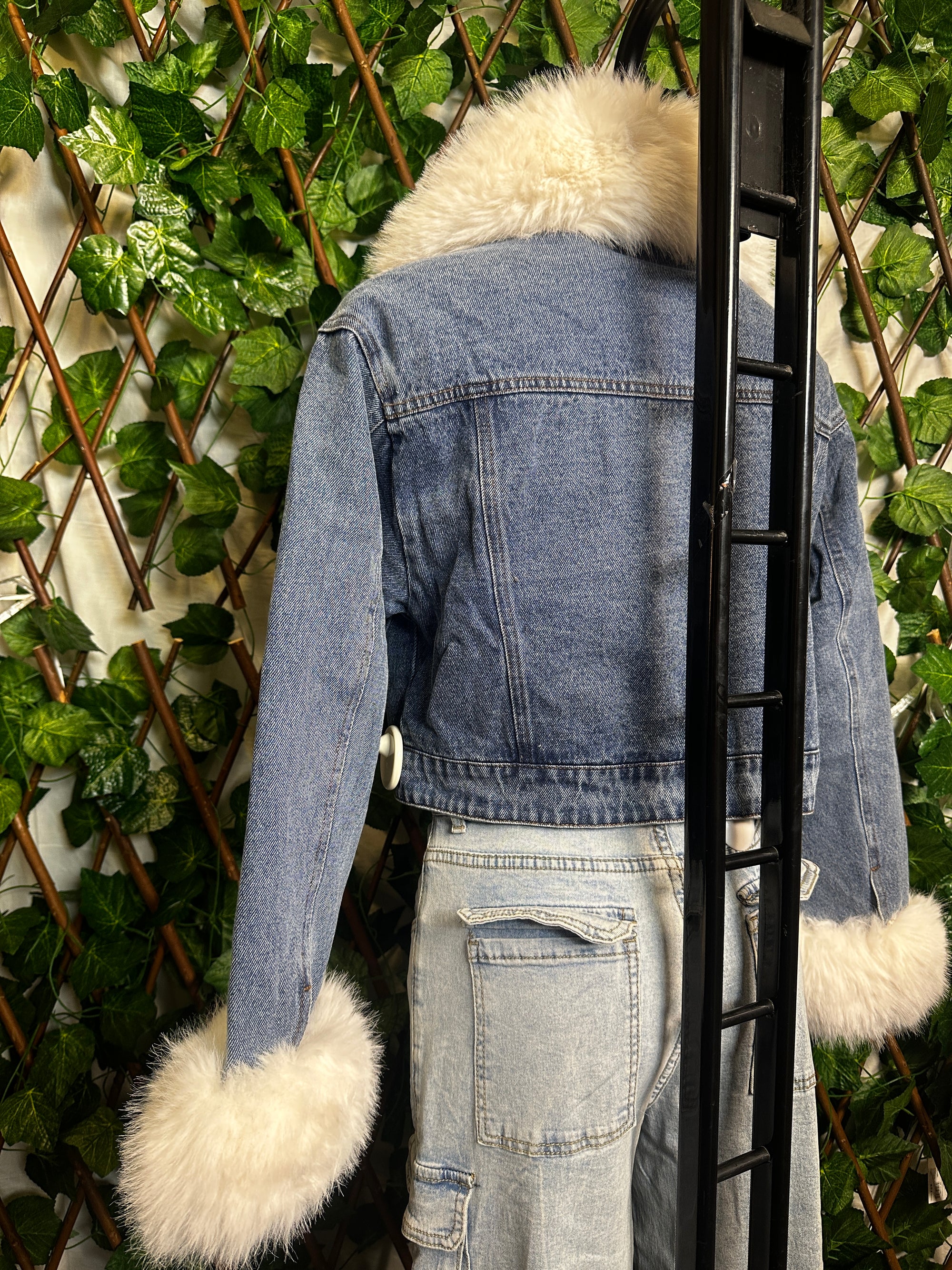 Giacca di jeans con pelliccia