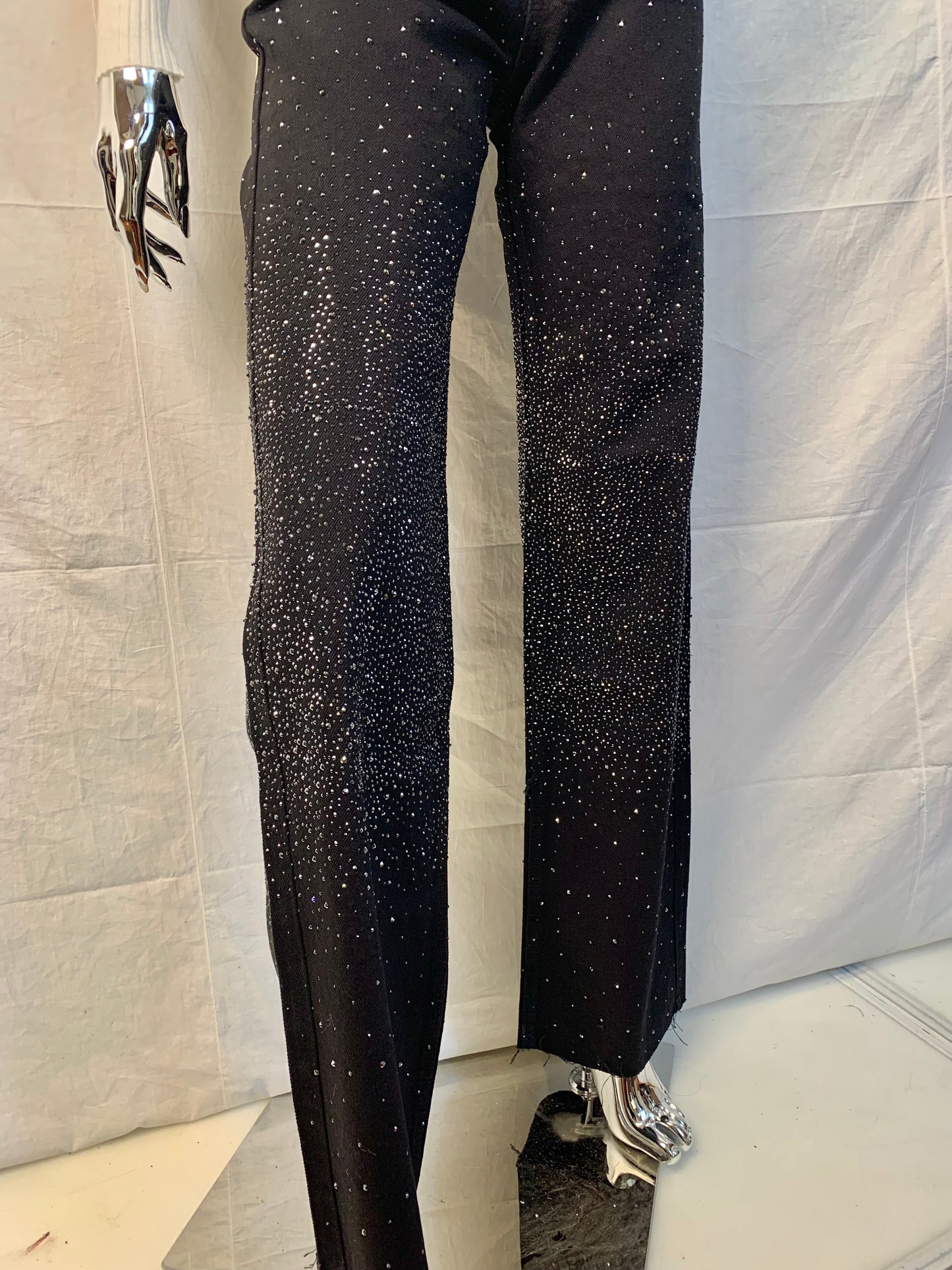 AUTUNNO 2024 | Pantalone nero denim con strass