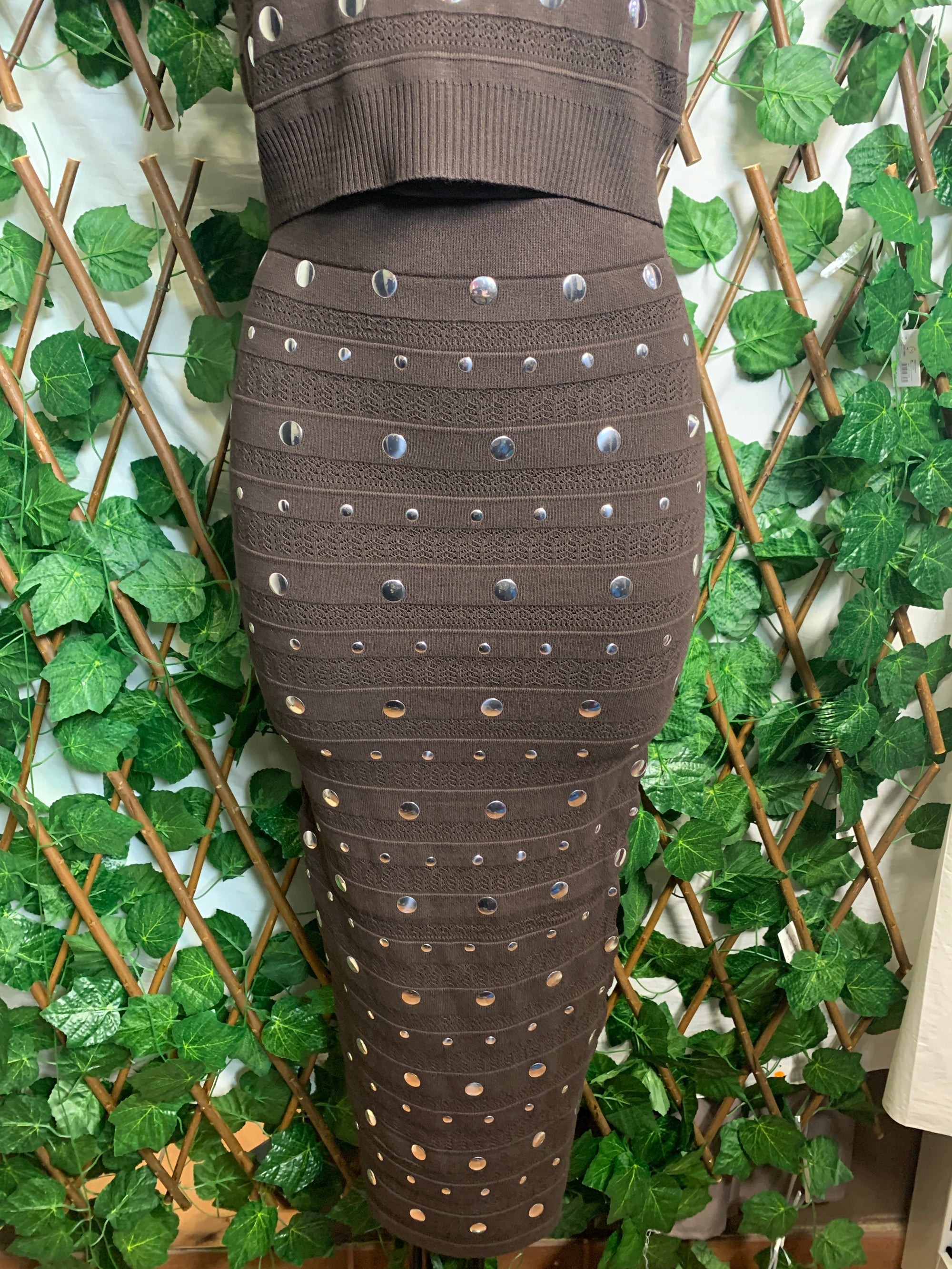Long skirt set with studs
