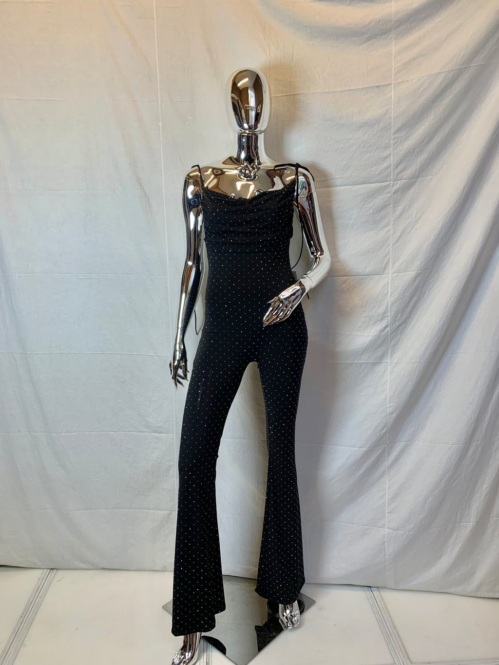 Flared One-Piece Jumpsuit with Glitter TU