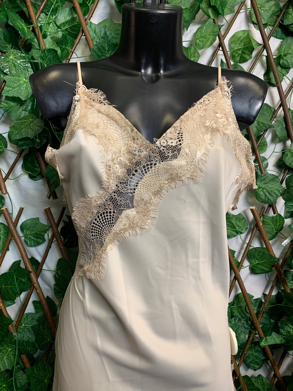 Vestito con pizzo