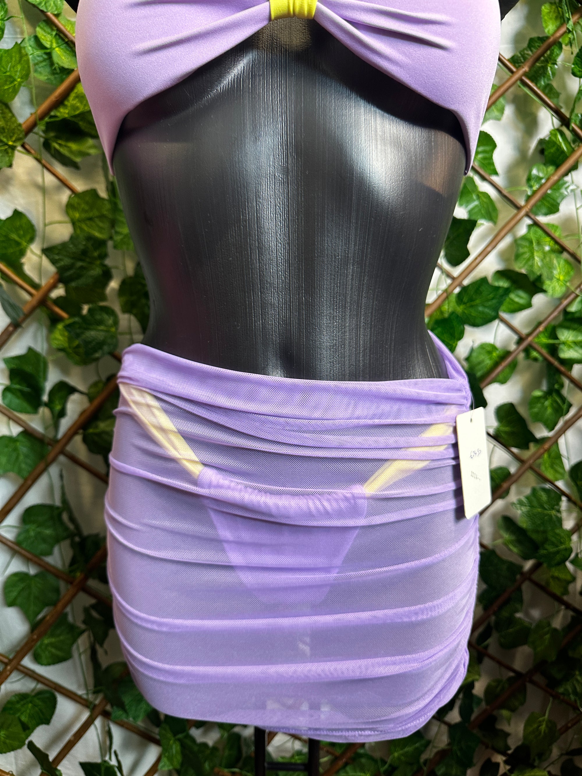 Costume a due colori