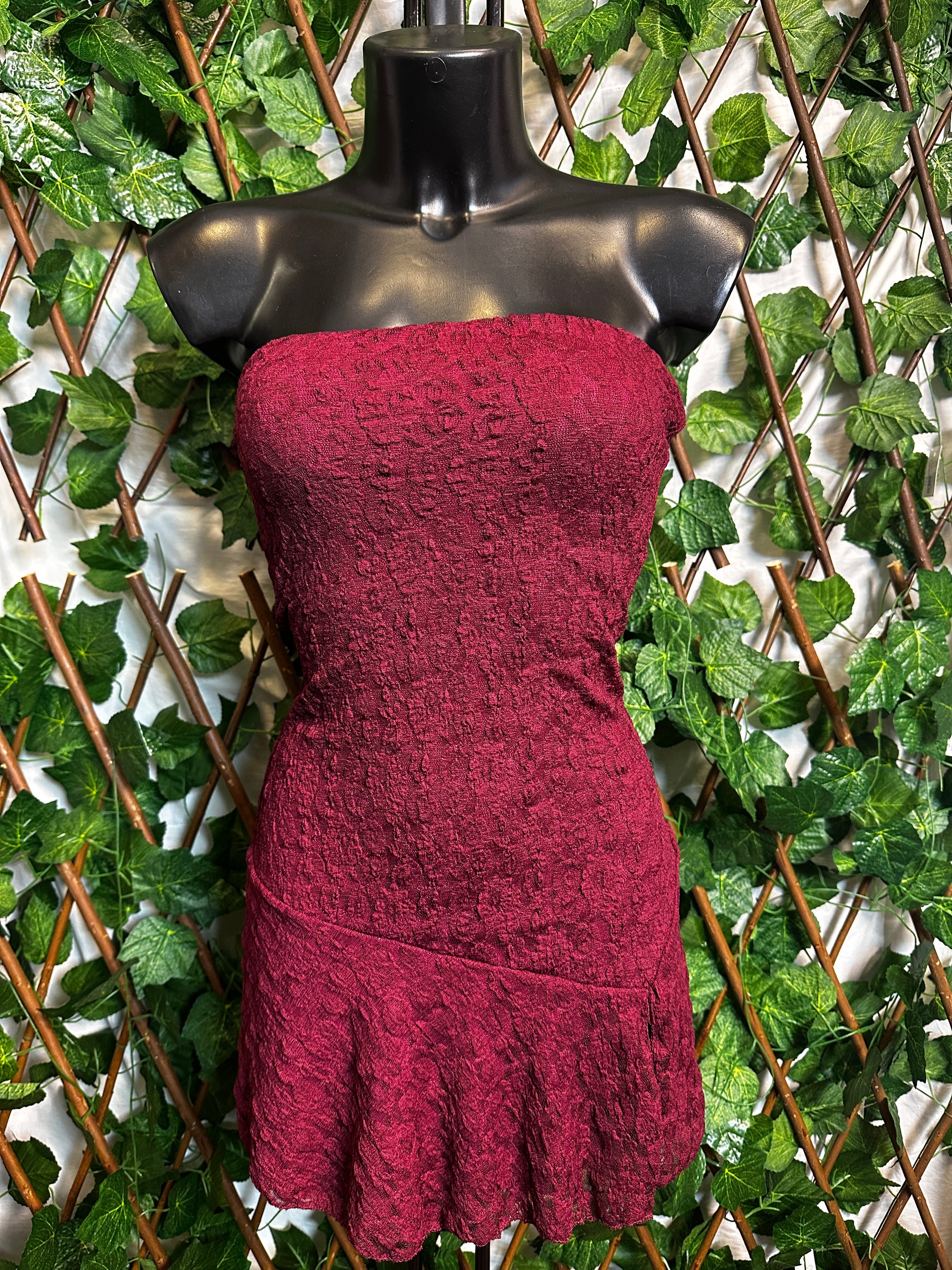 Modello crepe: vestito corto con le coppe | taglia unica