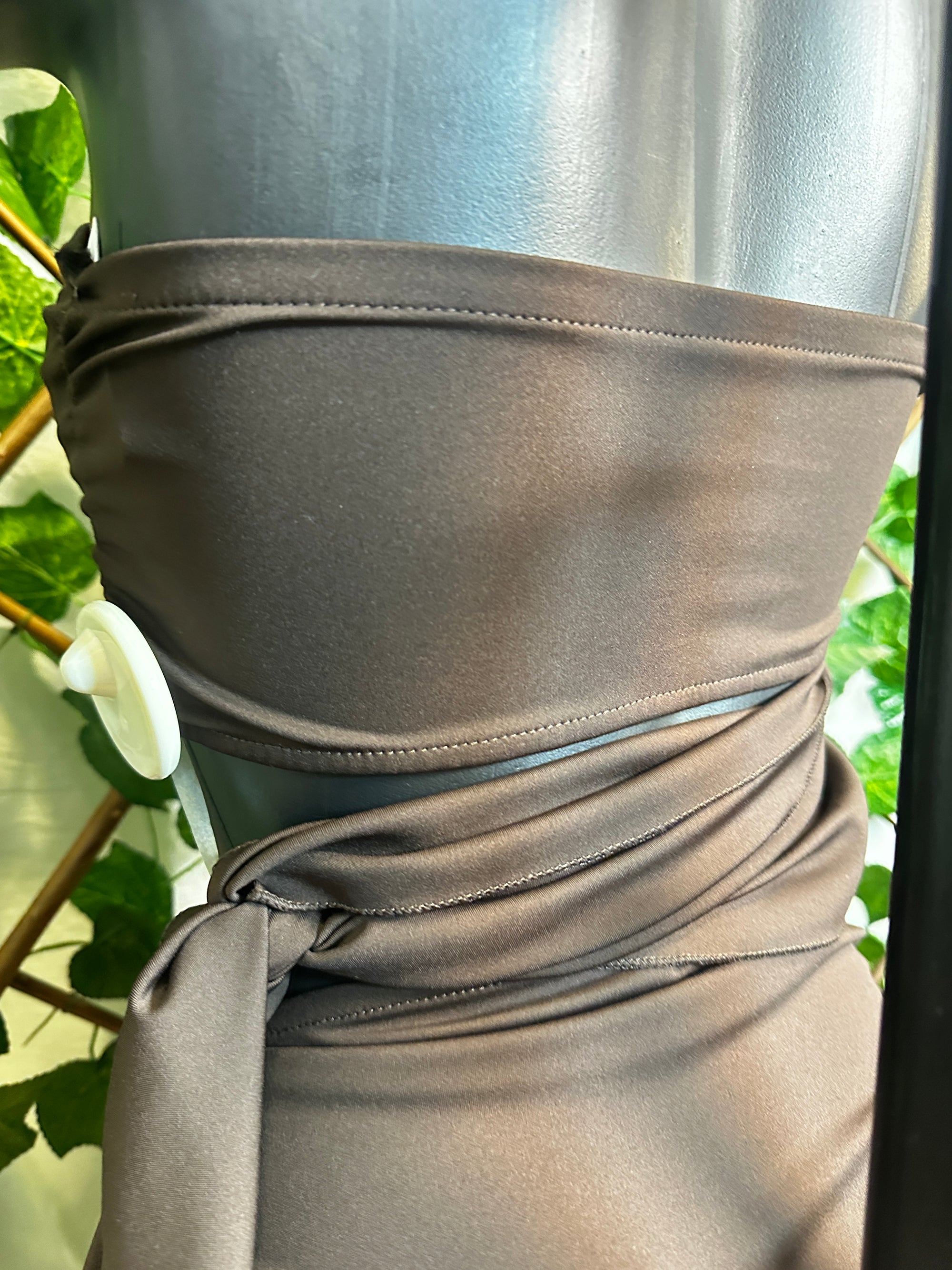 Vestito corto  con cerchio cristallizzato