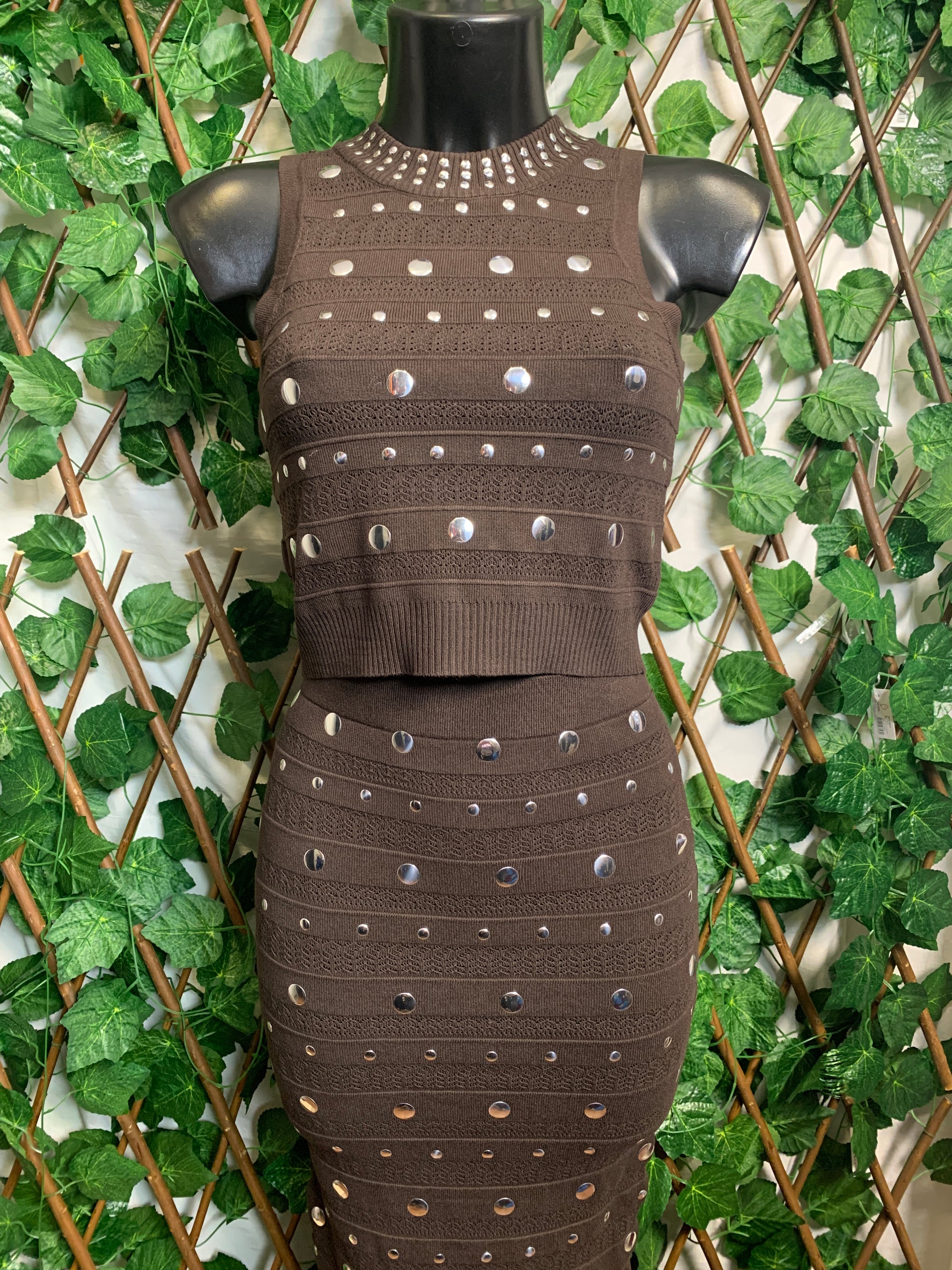 Long skirt set with studs