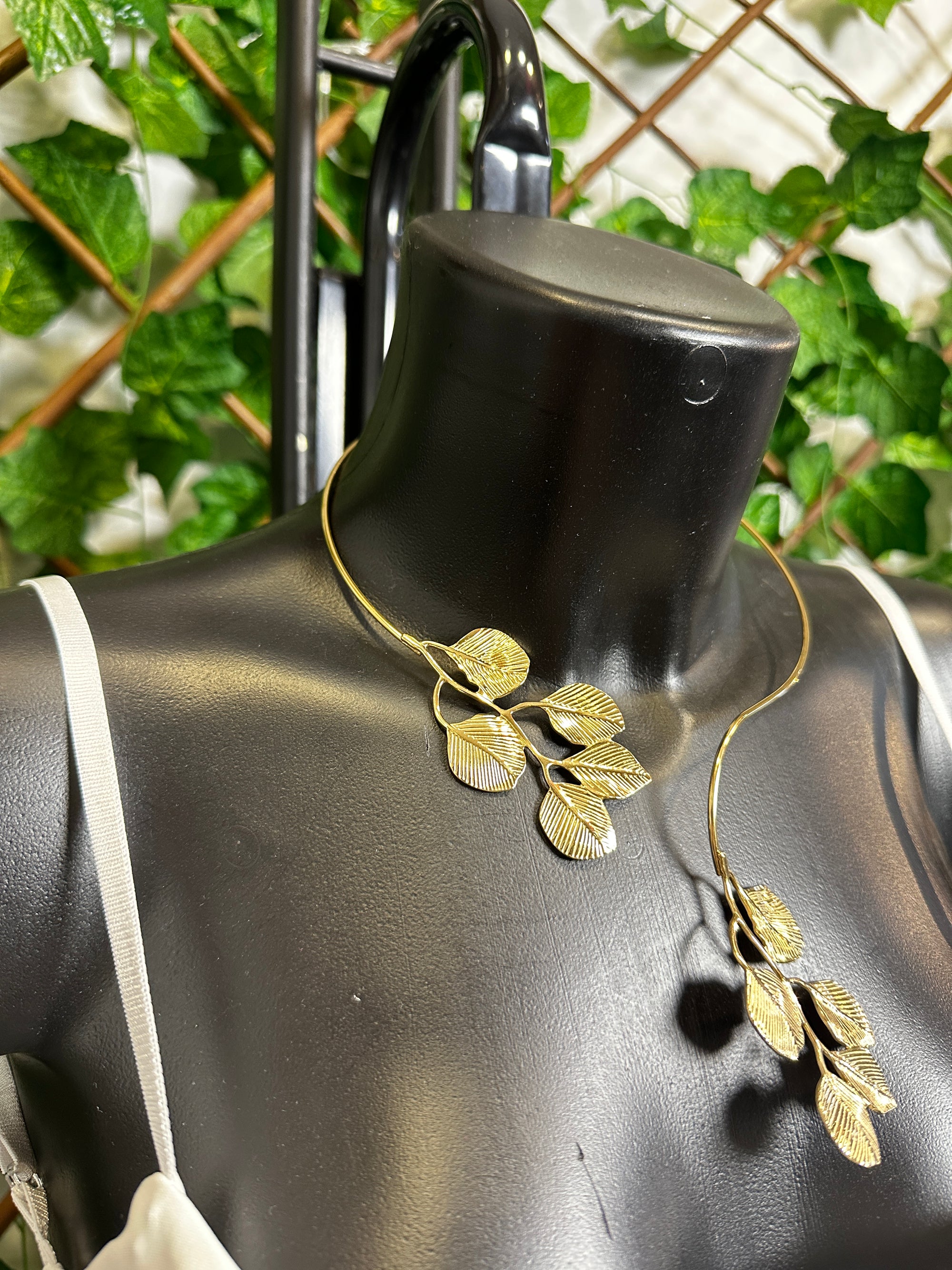 Collana a forma di fiore