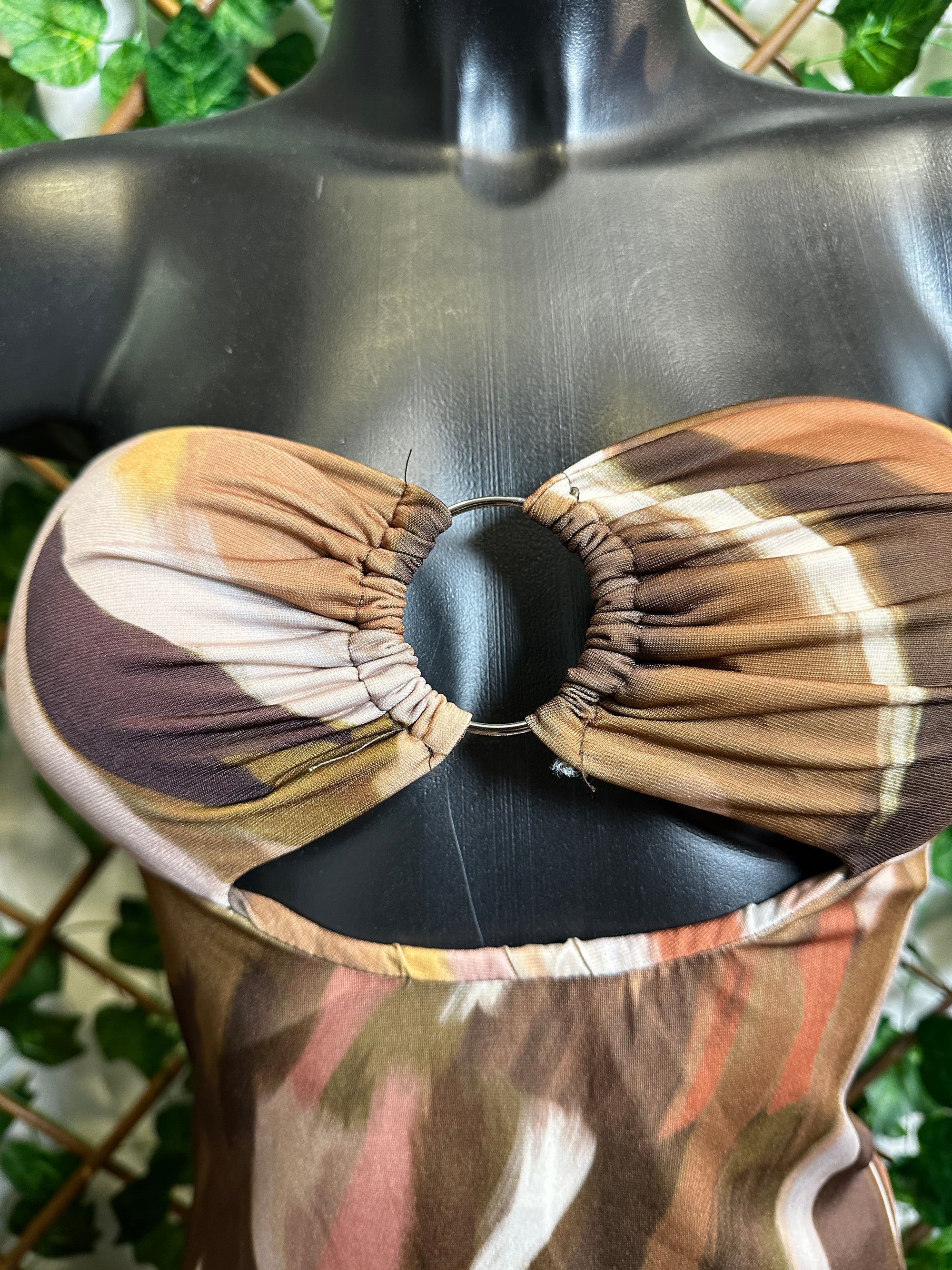 Vestito lungo elasticizzato con lo spacco diagonale | taglia unica