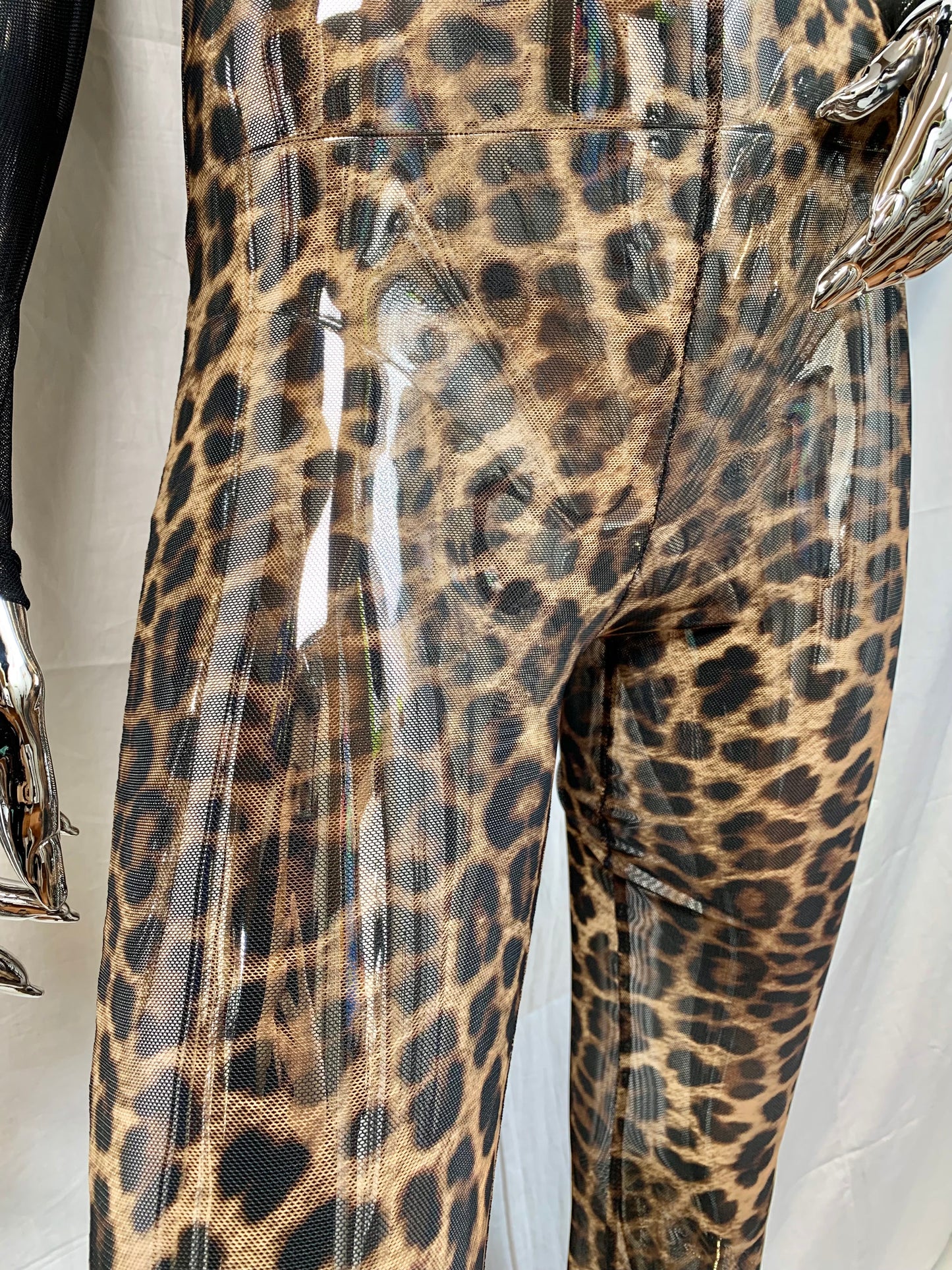 PRIMAVERA 2024 | Pantalone a zampa trasparente con stampa leopardo