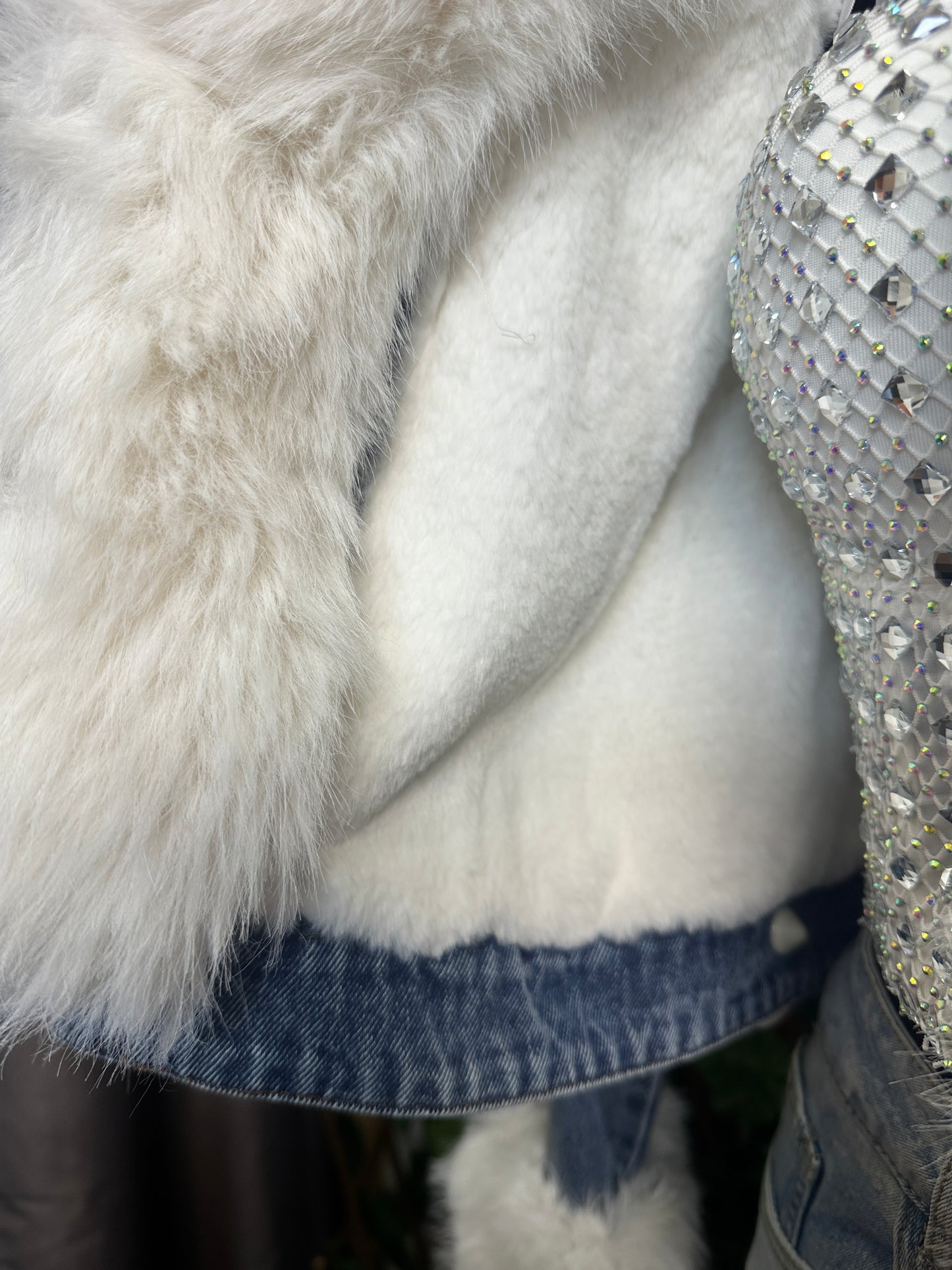 Denim jacket with fur