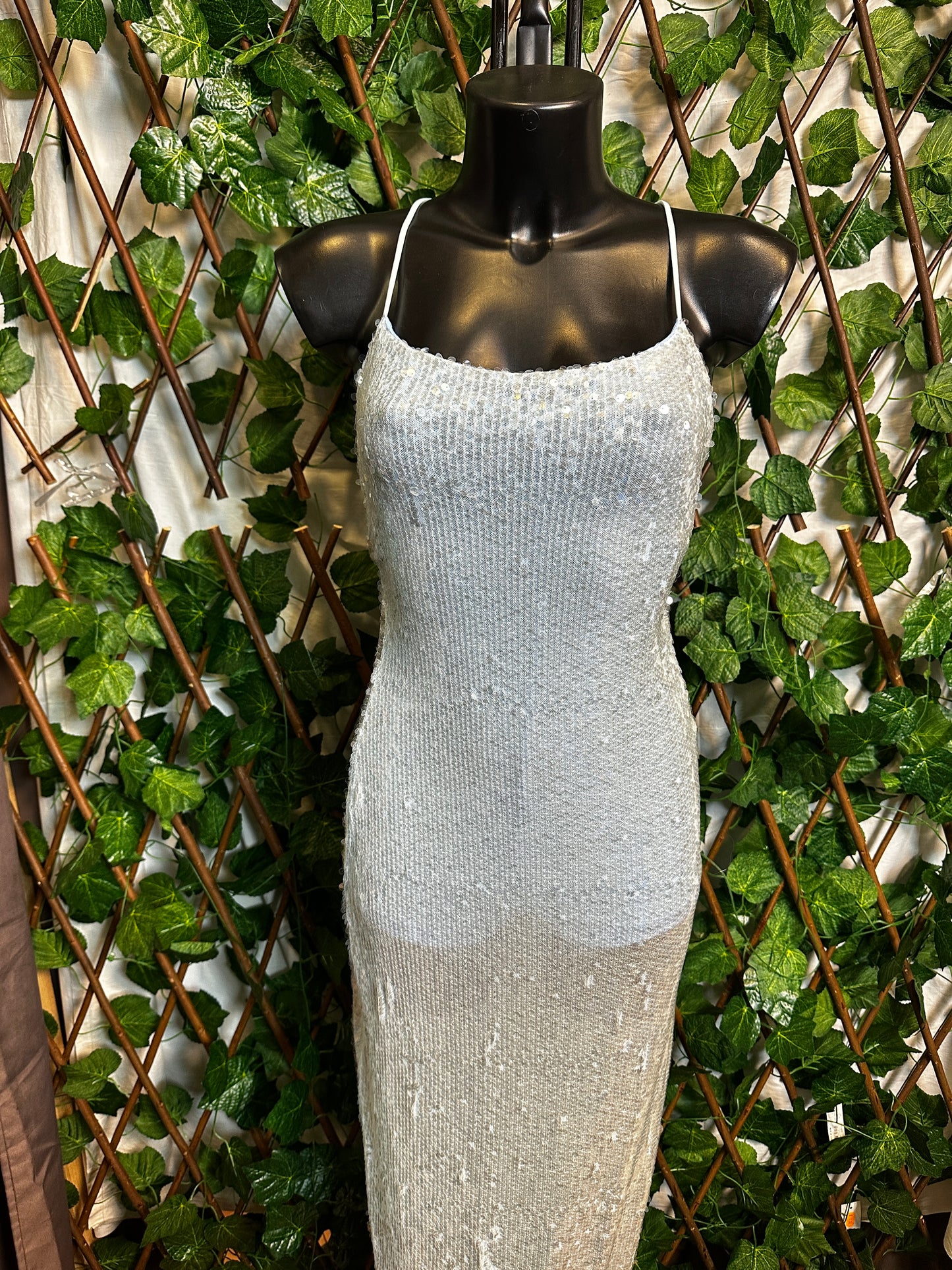 Vestito lungo in paillettes con la schiena scoperta | taglia unica