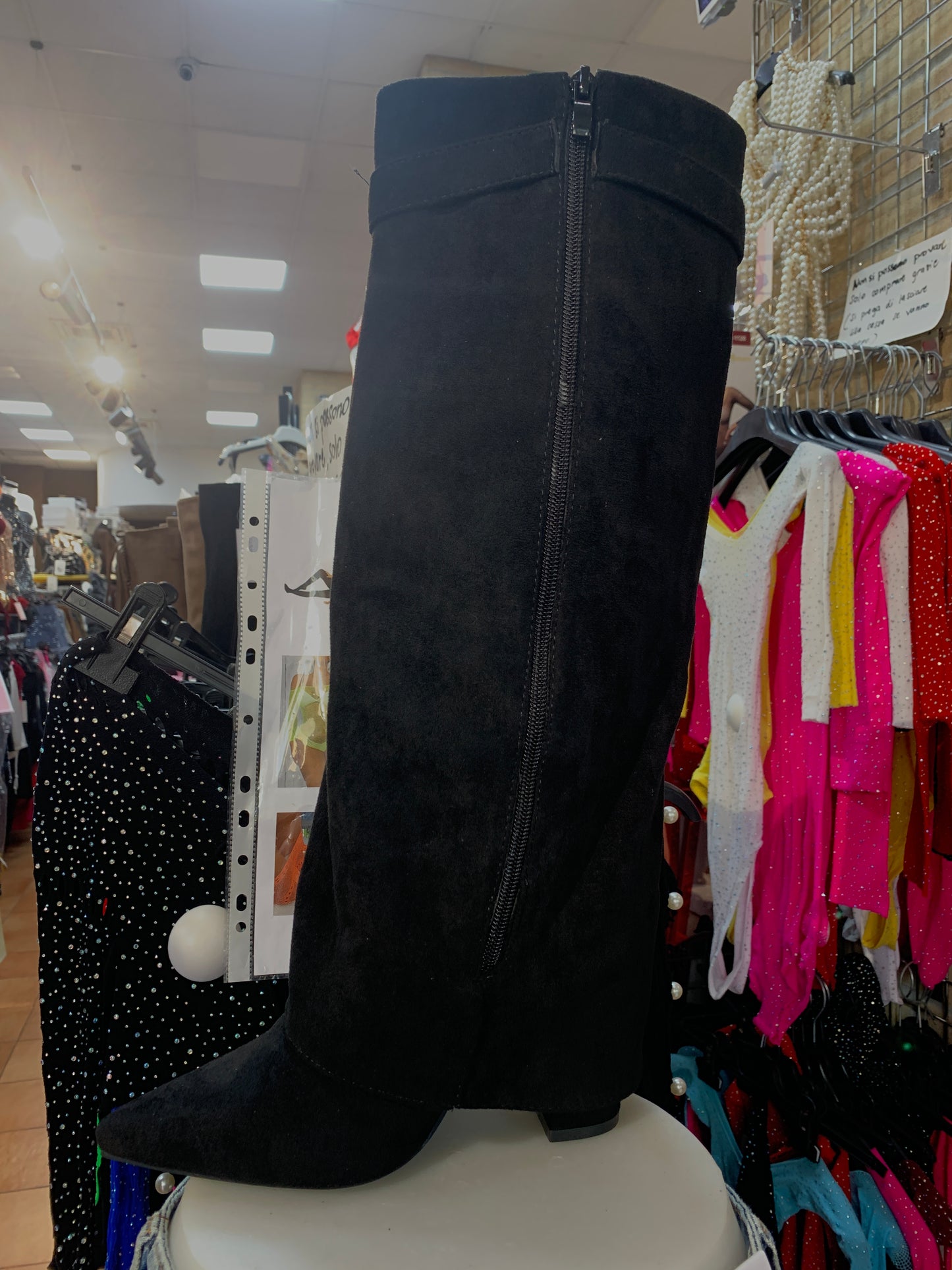 Suede boots with belt