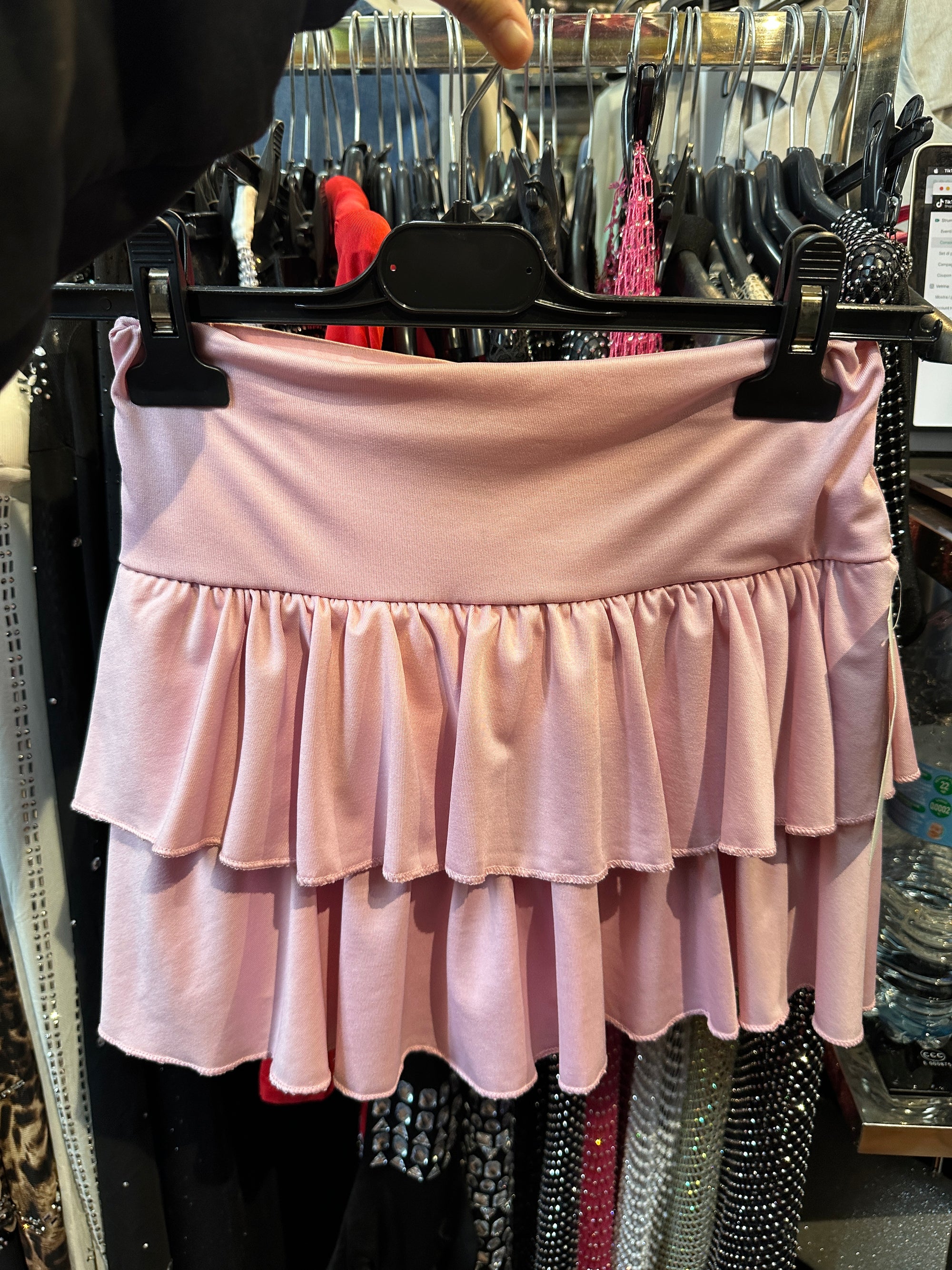 Minigonna corta con dentro pantaloncini elasticizzato