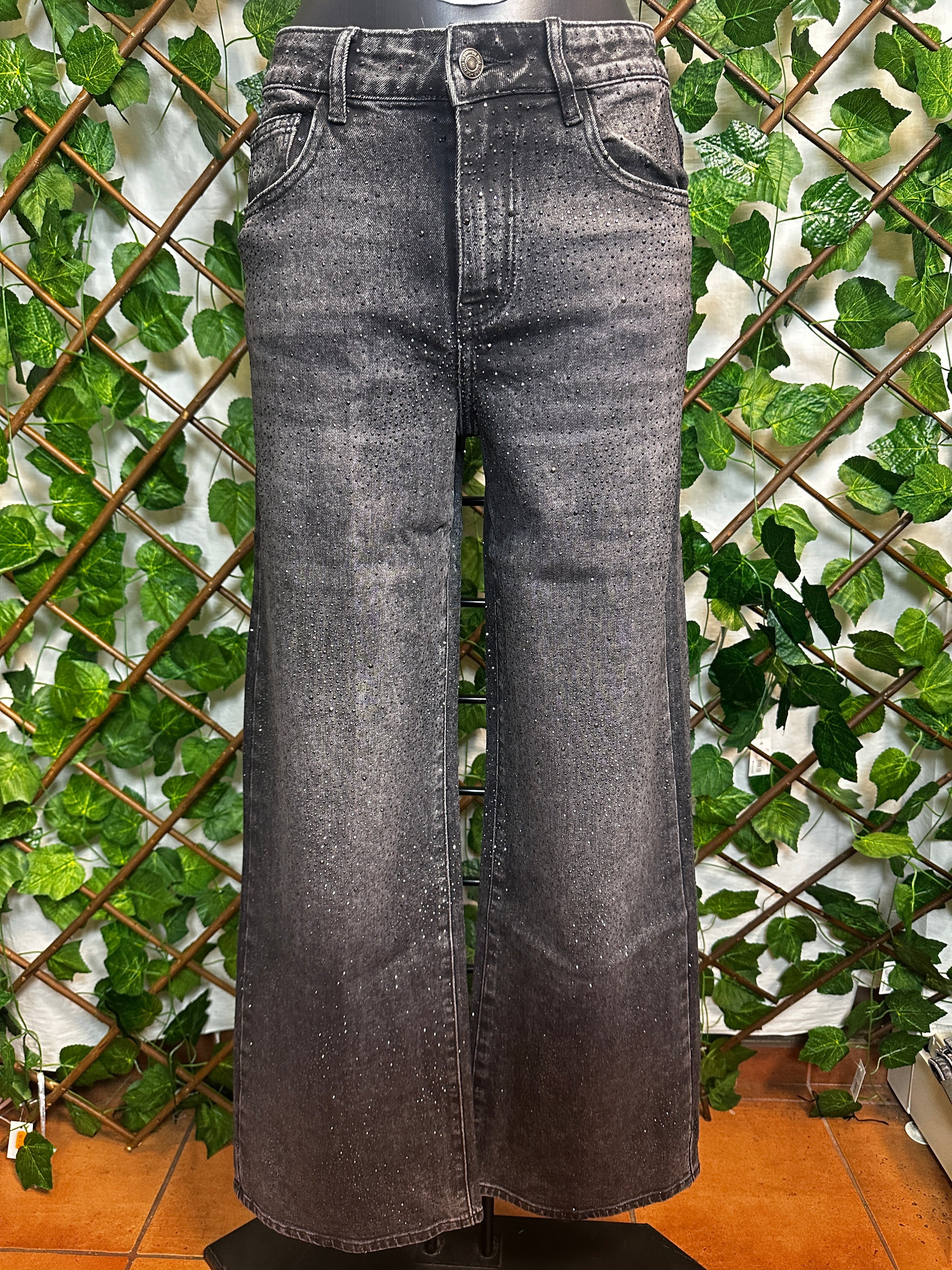 Jeans scuro con brillantini neri