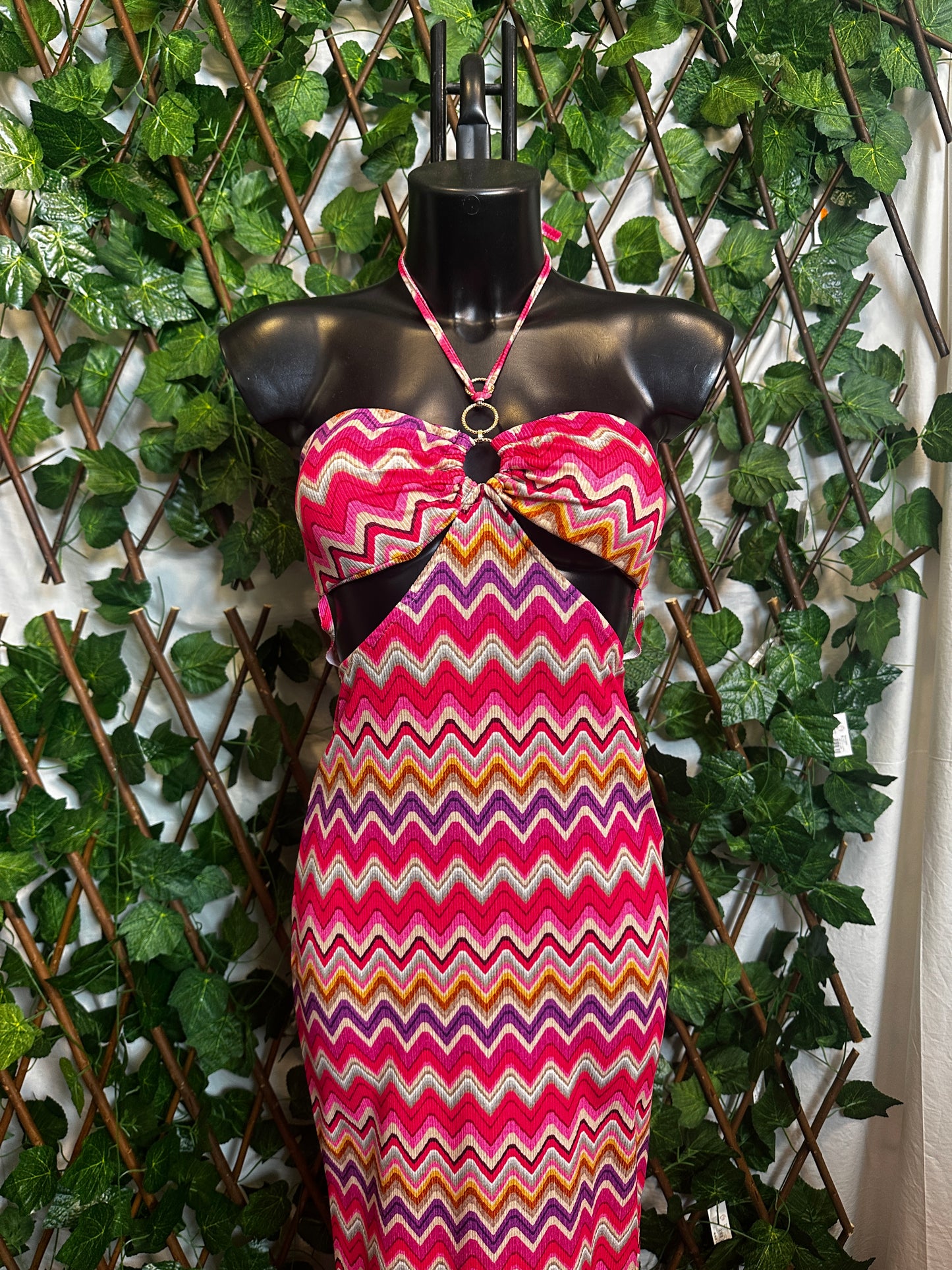 Summer dress with ring detail and cut-out sides | one size