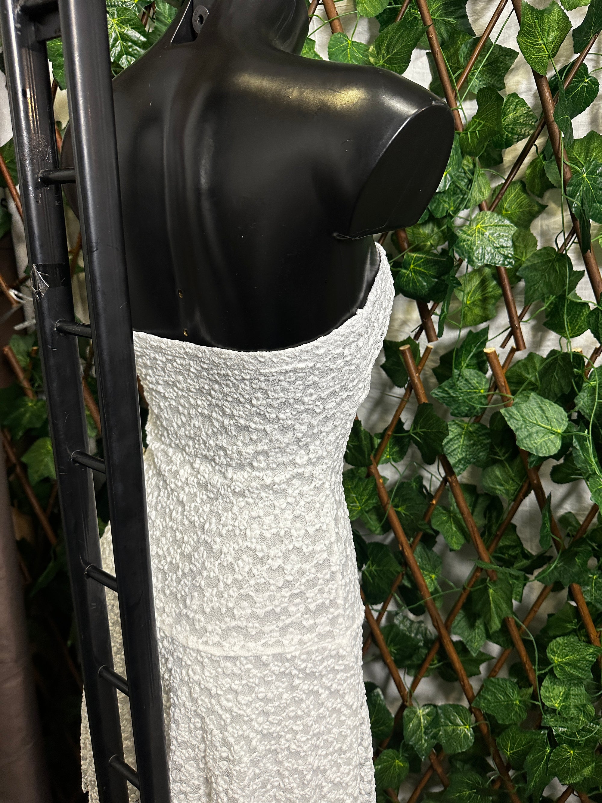 Modello crepe: vestito corto a fascia | taglia unica